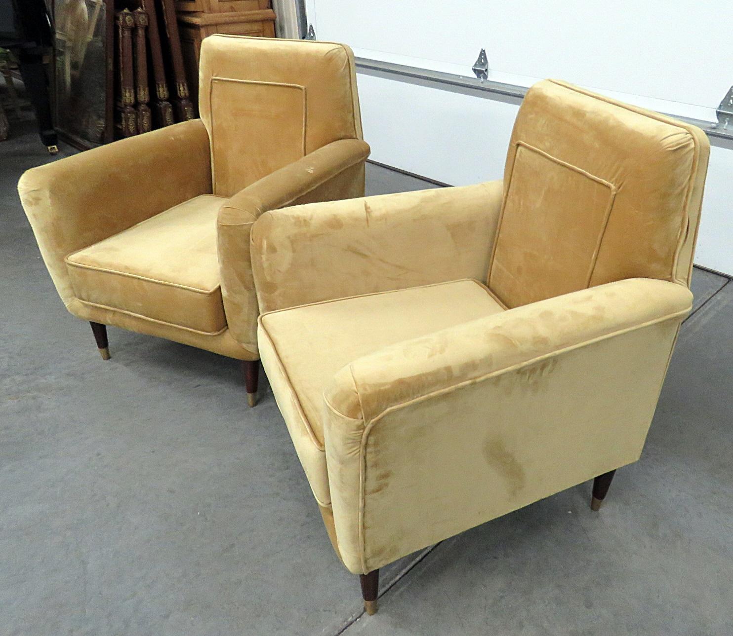 Pair of Mid-Century Modern Club Chairs In Good Condition In Swedesboro, NJ