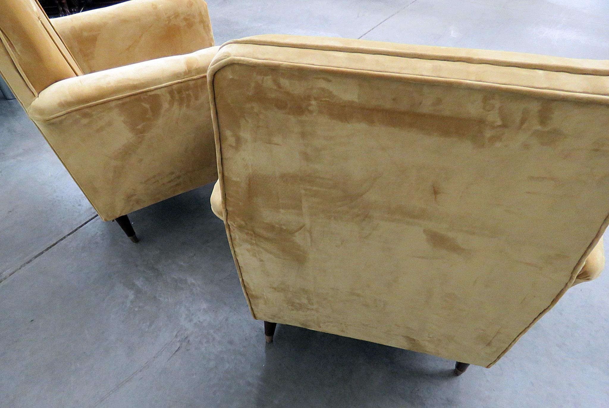Pair of Mid-Century Modern Club Chairs 2