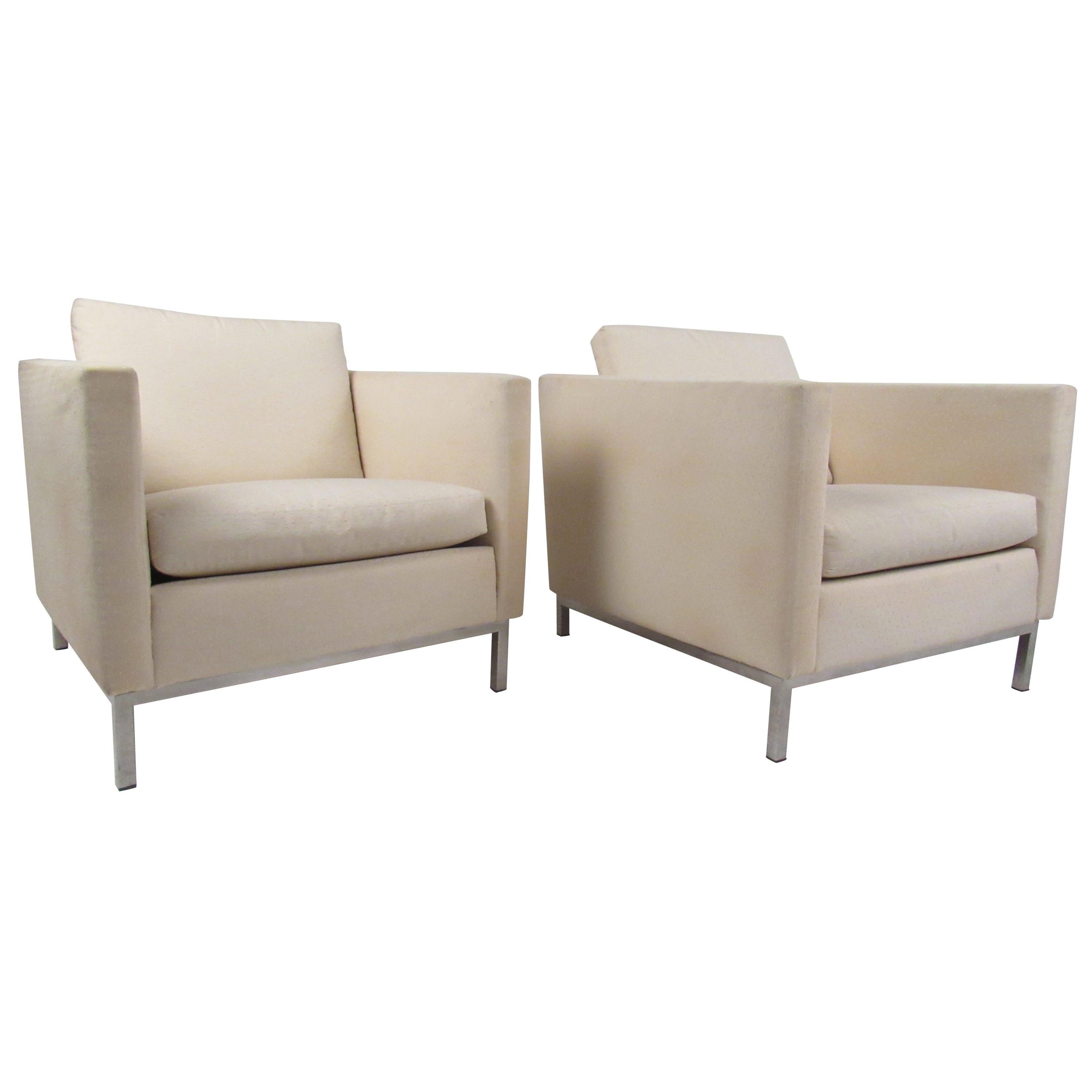 Pair of Mid-Century Modern Club Chairs For Sale