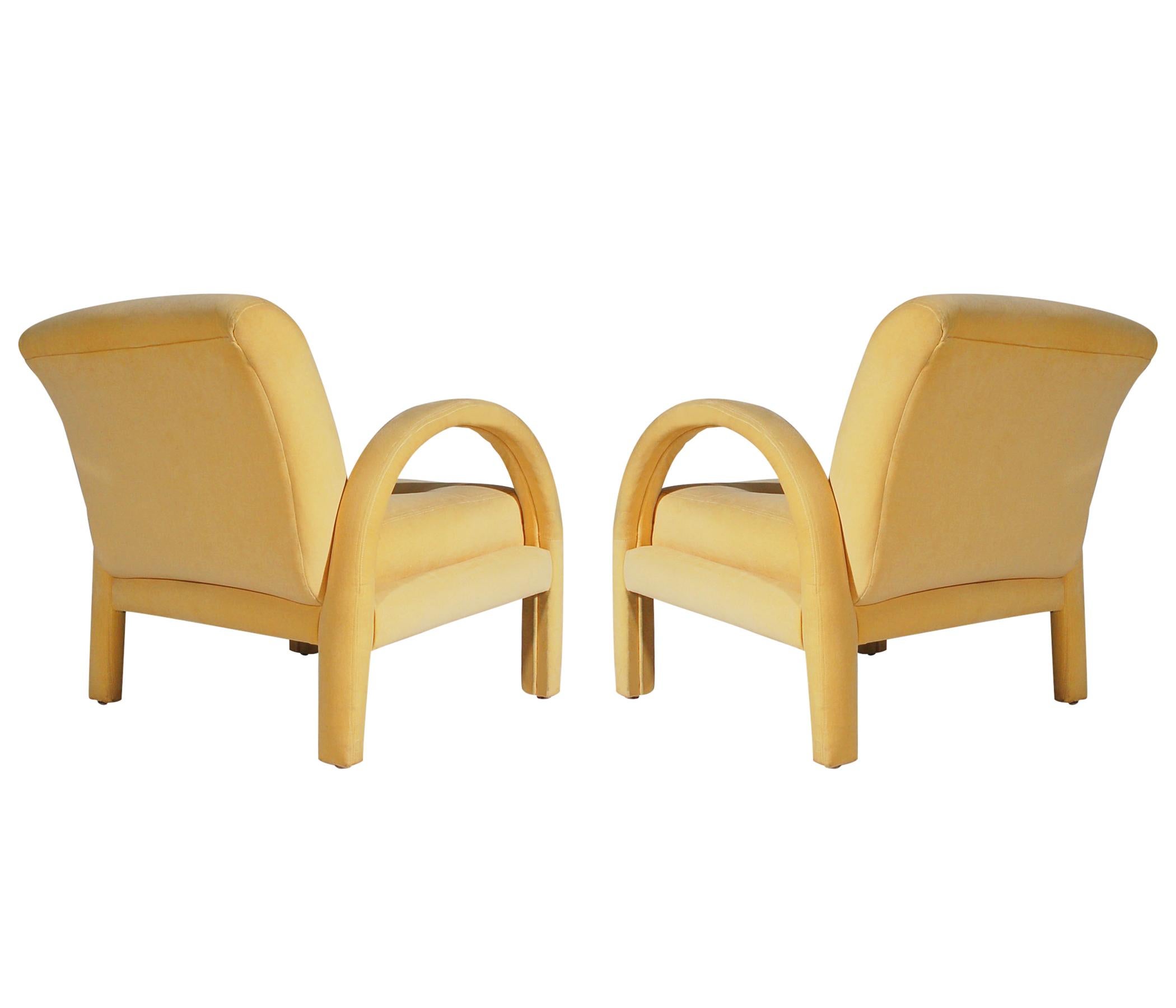 Pair of Mid-Century Modern Club or Lounge Chairs after Milo Baughman in Velvet In Good Condition In Philadelphia, PA