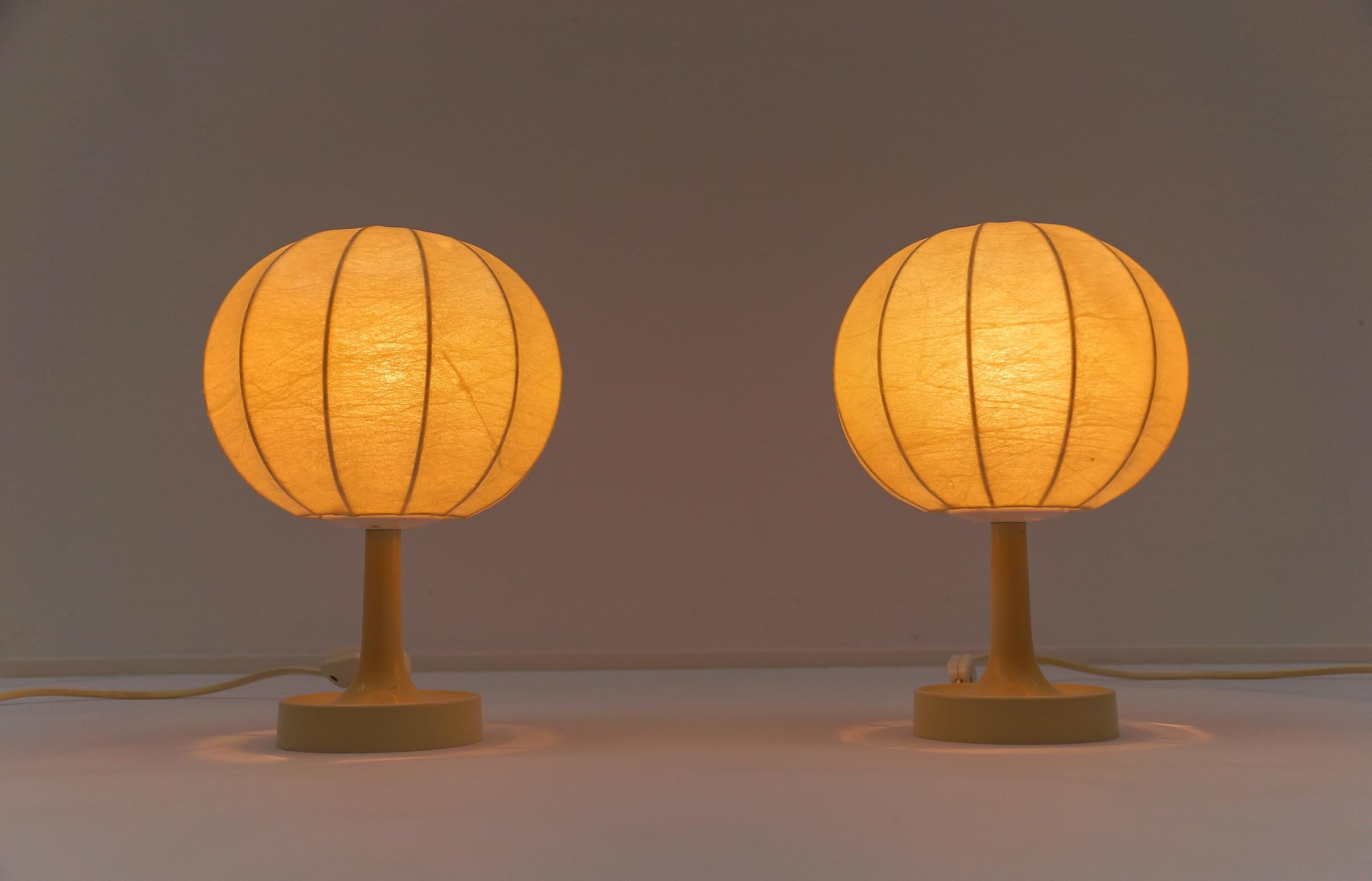 German Pair of Mid-Century Modern Cocoon Tulip Table Lamps from COCOON, 1950s For Sale