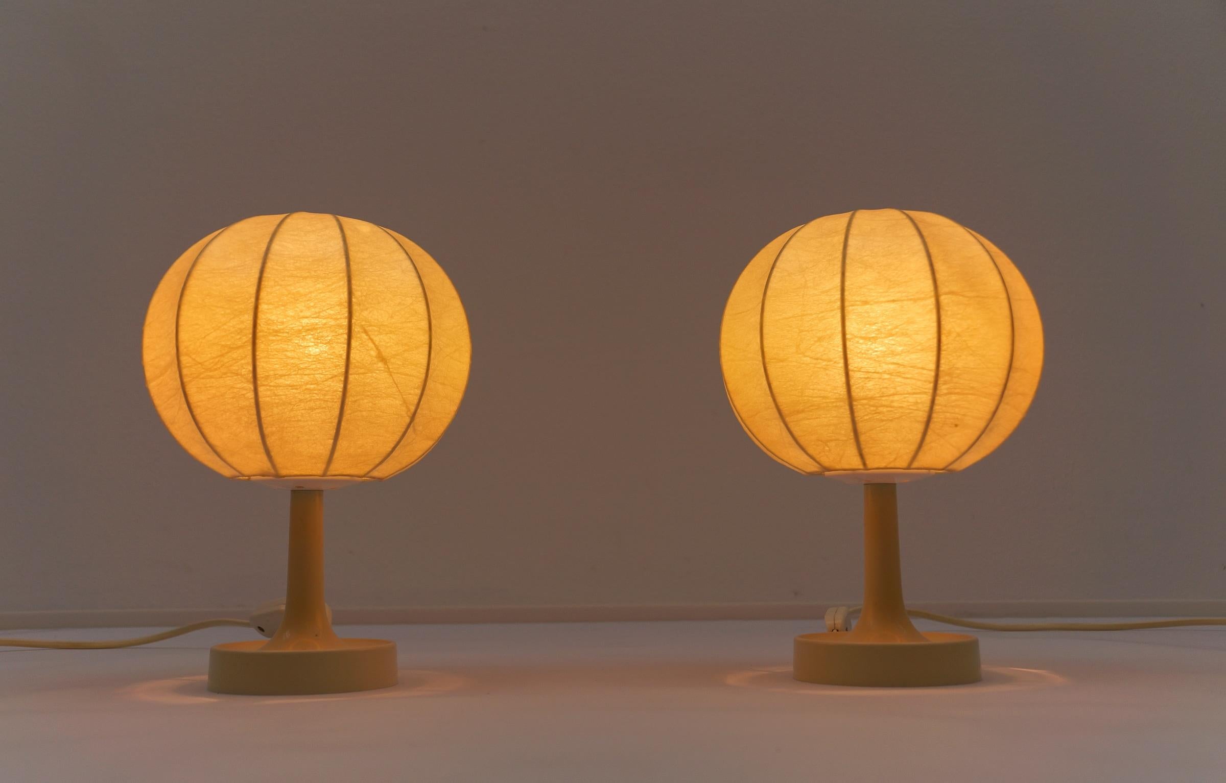 Mid-20th Century Pair of Mid-Century Modern Cocoon Tulip Table Lamps from COCOON, 1950s For Sale