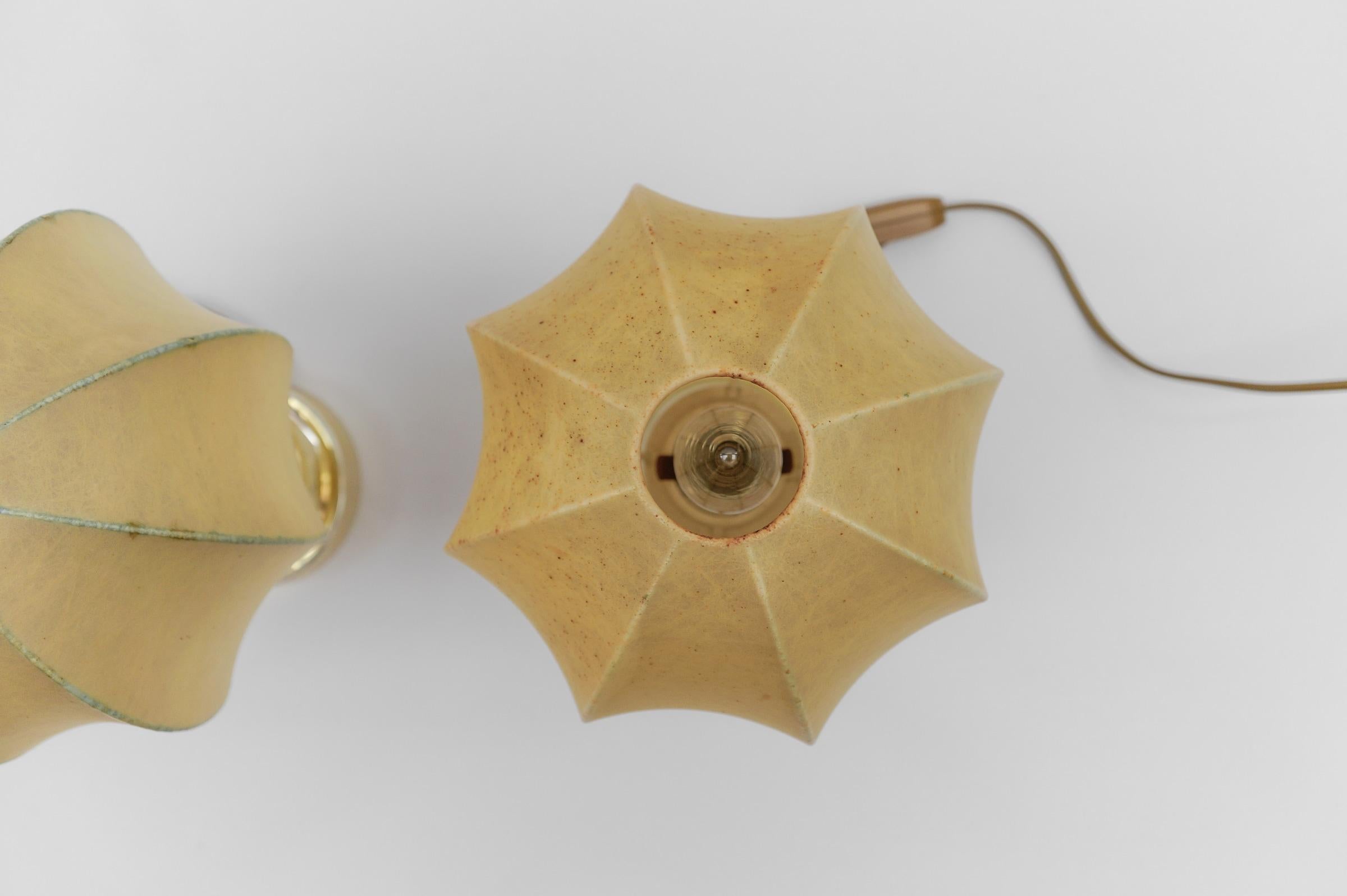 Pareja de lámparas de sobremesa Cocoon Tulip de Goldkant, años 50 en venta 4