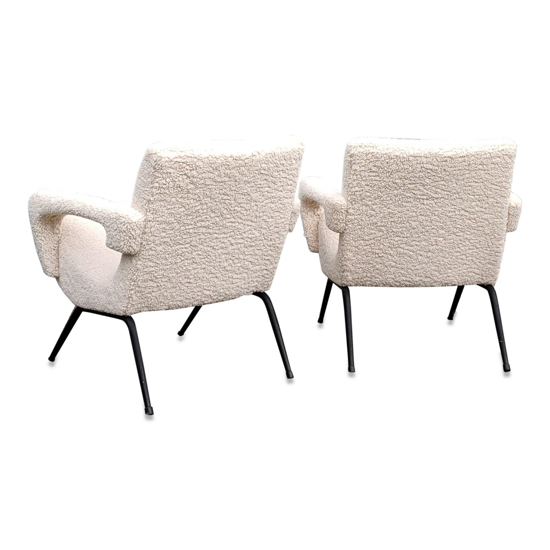 Pair of compact armchairs
freshly re-upholstered
these chairs will ship from Paris France and can be returned to either France or NY USA location
price does not include shipping nor possible customs related charges
for safer shipping, feet will