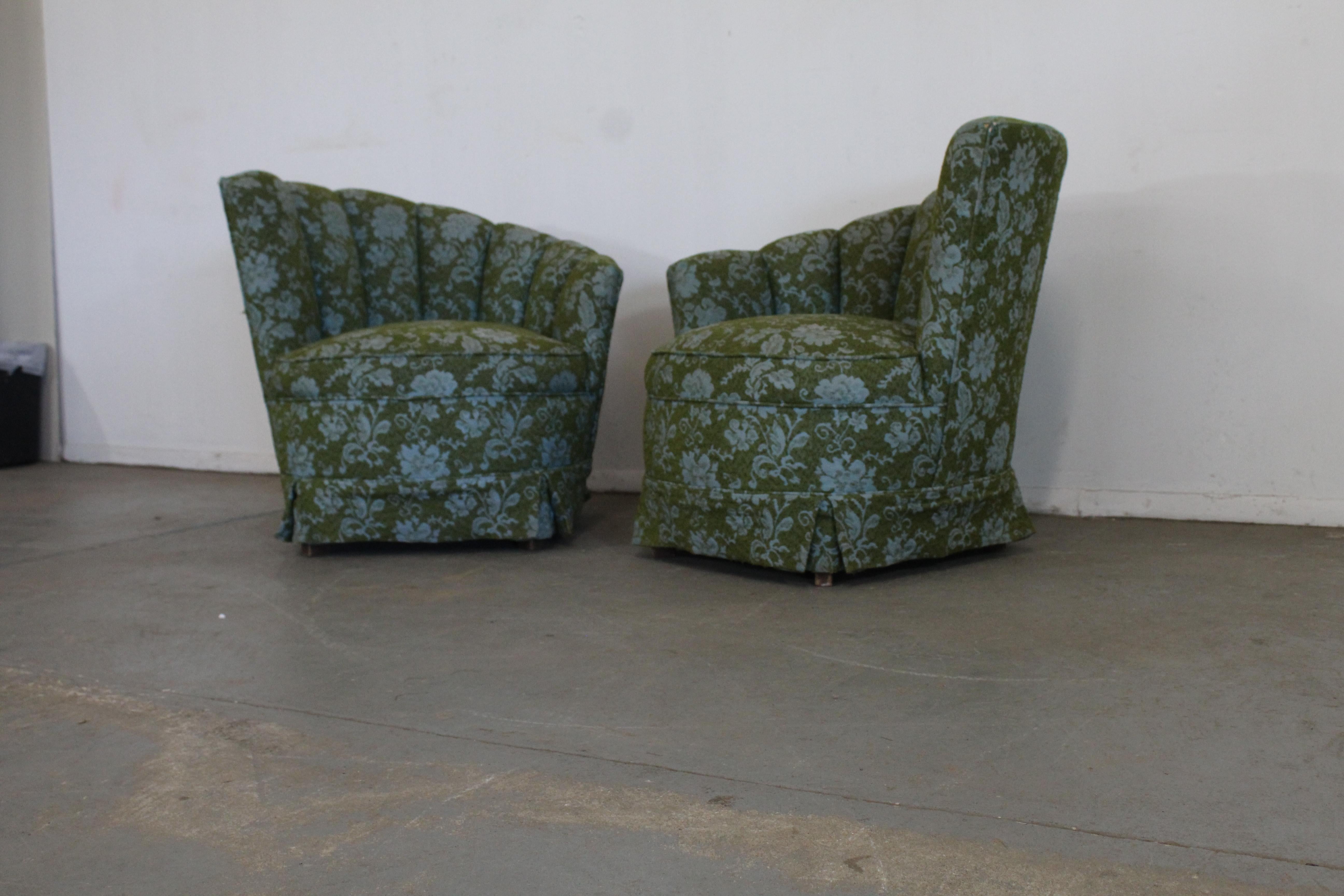 Pair of Mid-Century Modern Corkscrew Club Chairs For Sale 1