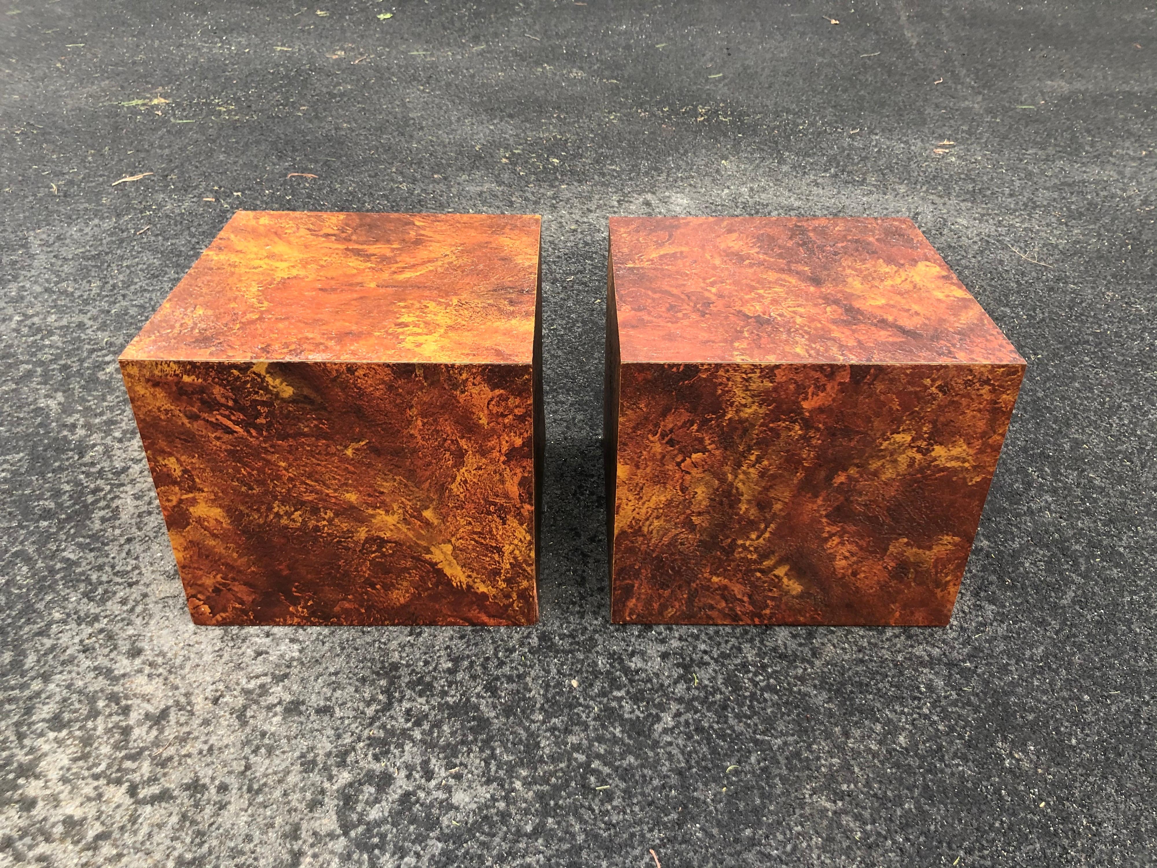 Pair of Mid-Century Modern Cube Tables in the Style of Paul Evans In Good Condition For Sale In Redding, CT