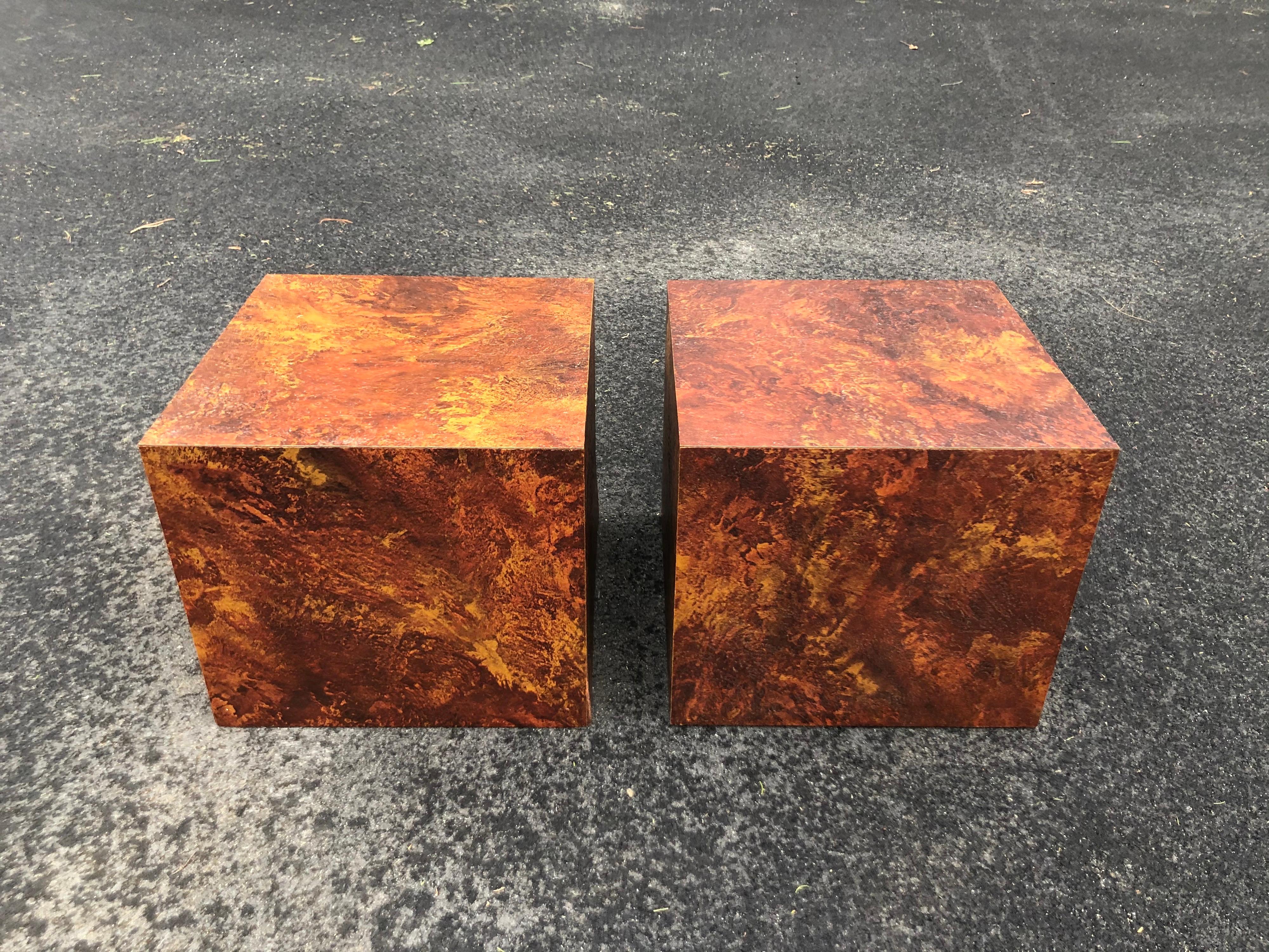 Late 20th Century Pair of Mid-Century Modern Cube Tables in the Style of Paul Evans For Sale