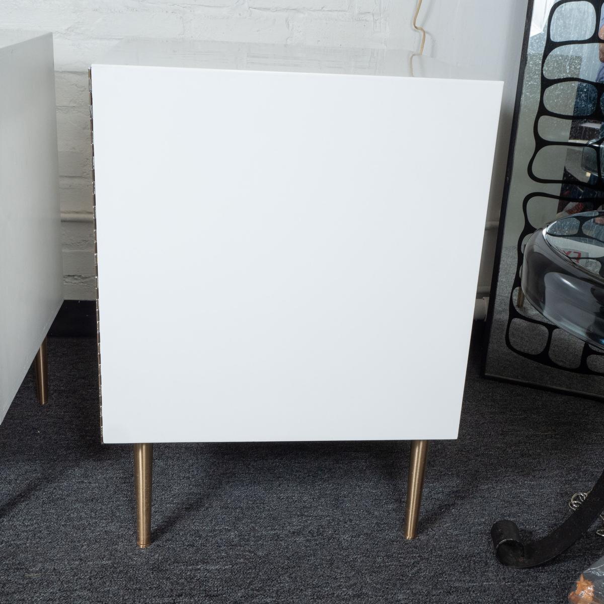 Pair of Mid-Century Modern Cubic White Cabinets For Sale 6