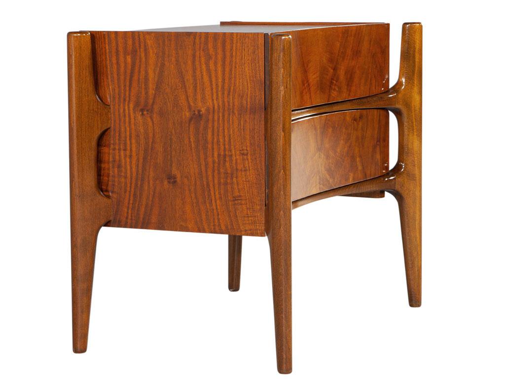 Pair of Mid-Century Modern Curved Nightstands by William Hinn, circa 1950s For Sale 5