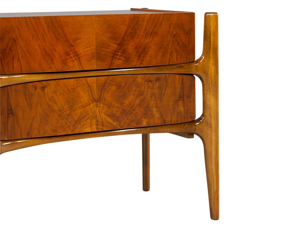 Pair of Mid-Century Modern Curved Nightstands by William Hinn, circa 1950s 9