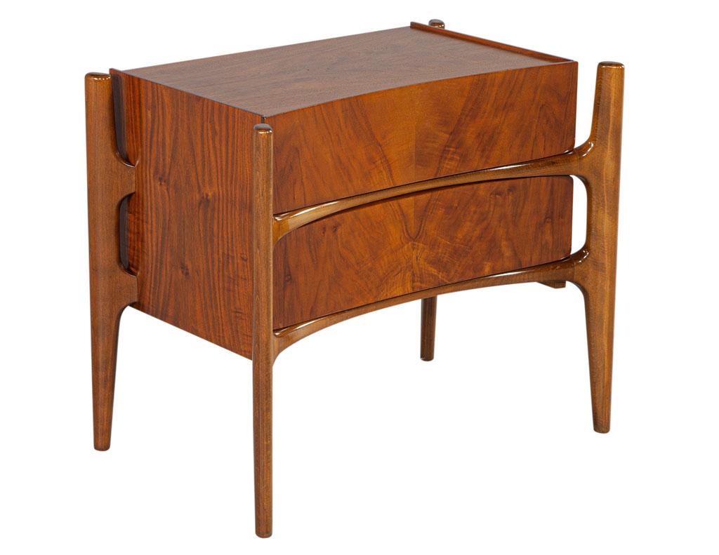 Pair of Mid-Century Modern Curved Nightstands by William Hinn, circa 1950s For Sale 8