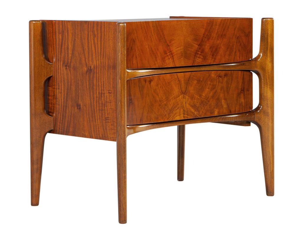 Pair of Mid-Century Modern Curved Nightstands by William Hinn, circa 1950s For Sale 3