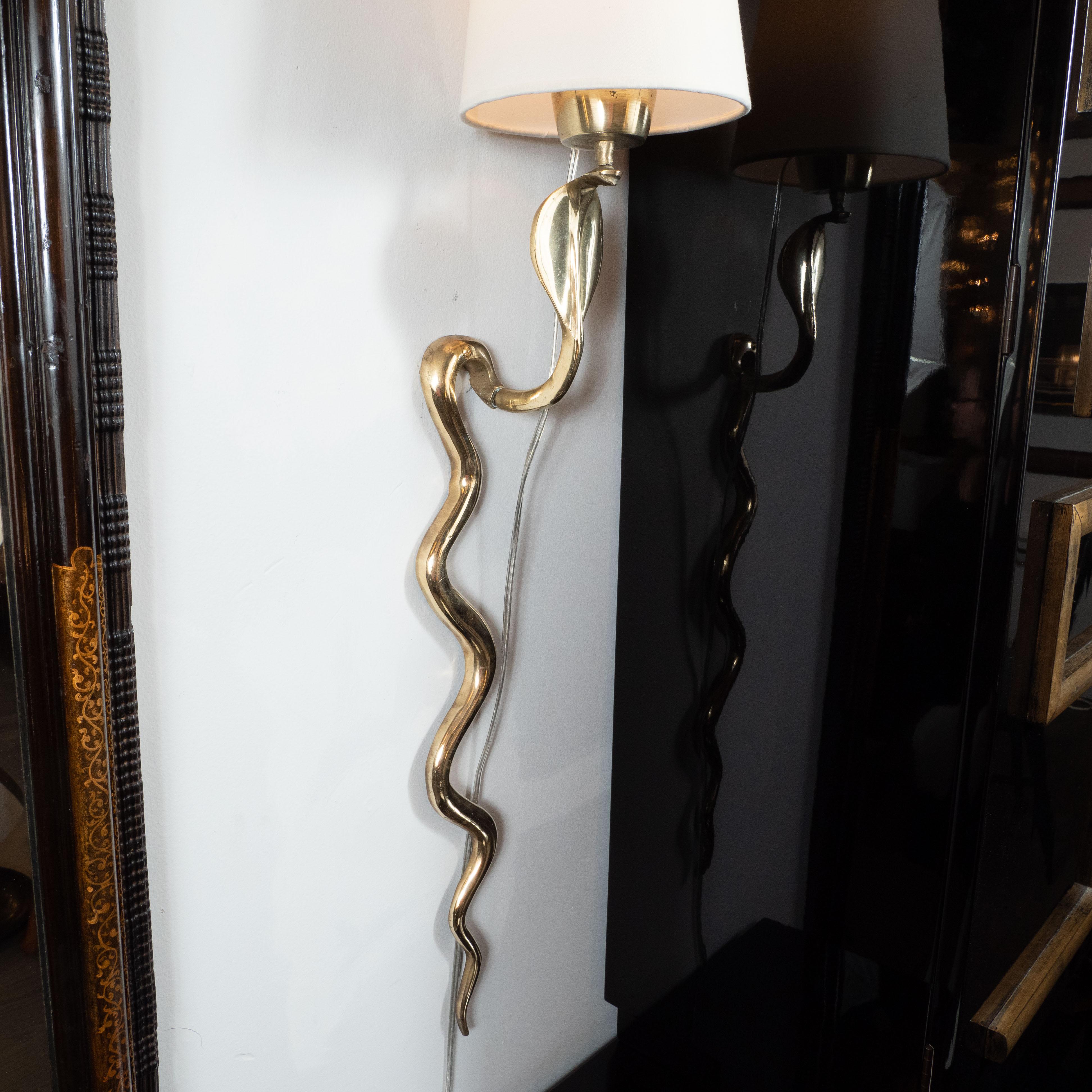 Pair of Mid-Century Modern Curvilinear Brass Cobra Snake Sconces In Excellent Condition In New York, NY