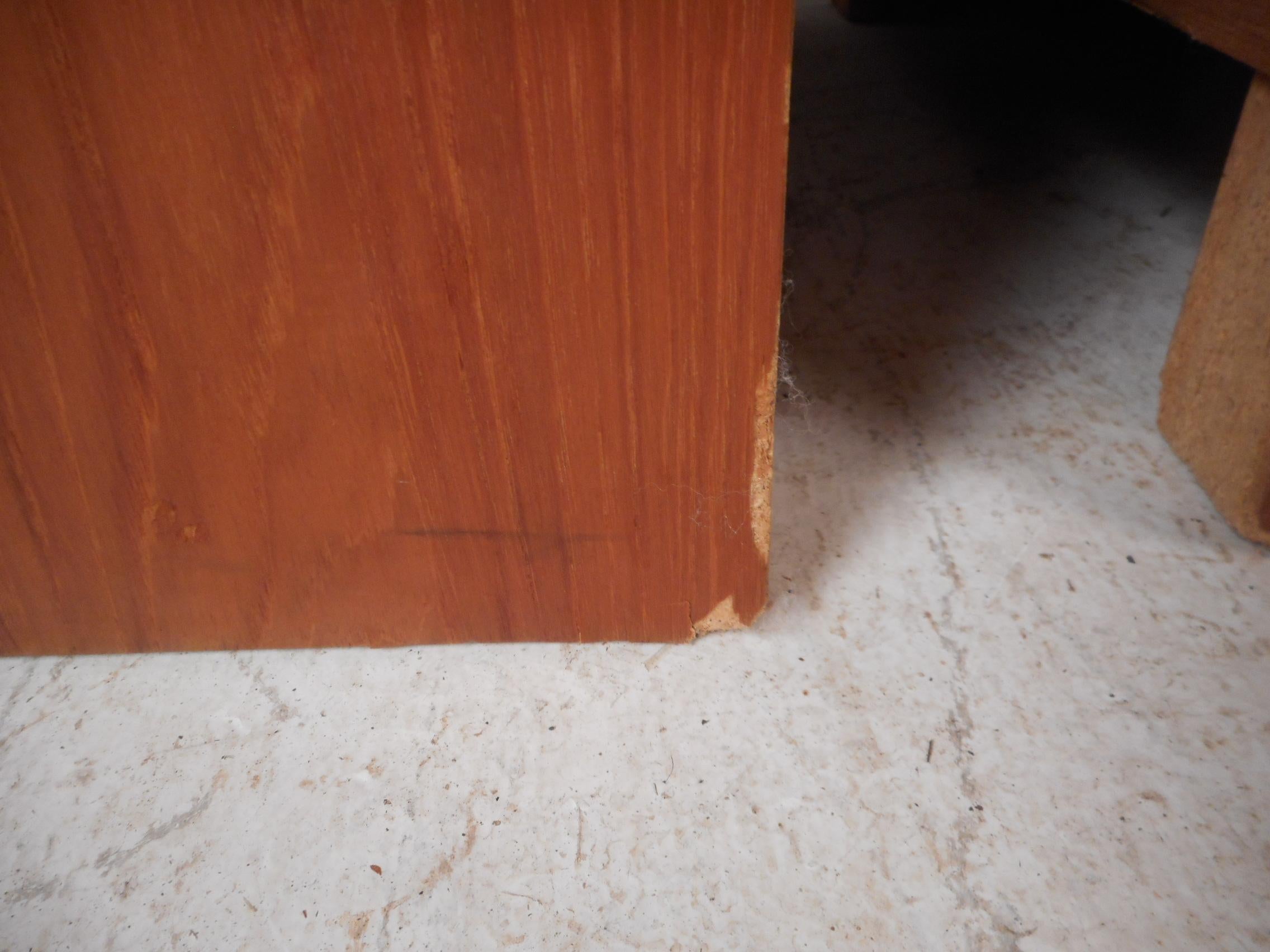 Pair of Mid-Century D-Scan Captain Line Teak Nightstands For Sale 3