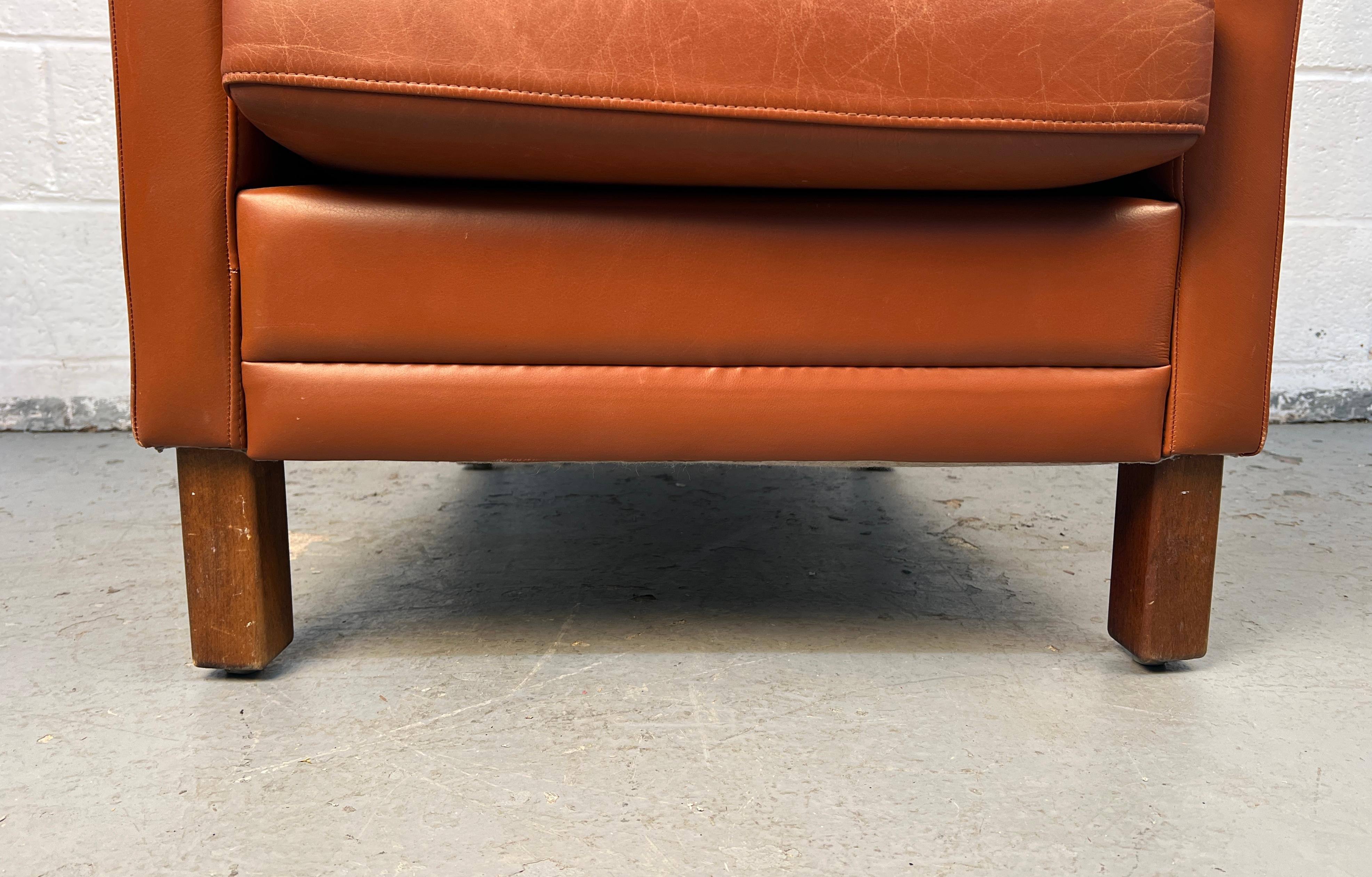 Coppia di sedie in pelle danese della metà del secolo scorso di Wiels Møbler in vendita 10