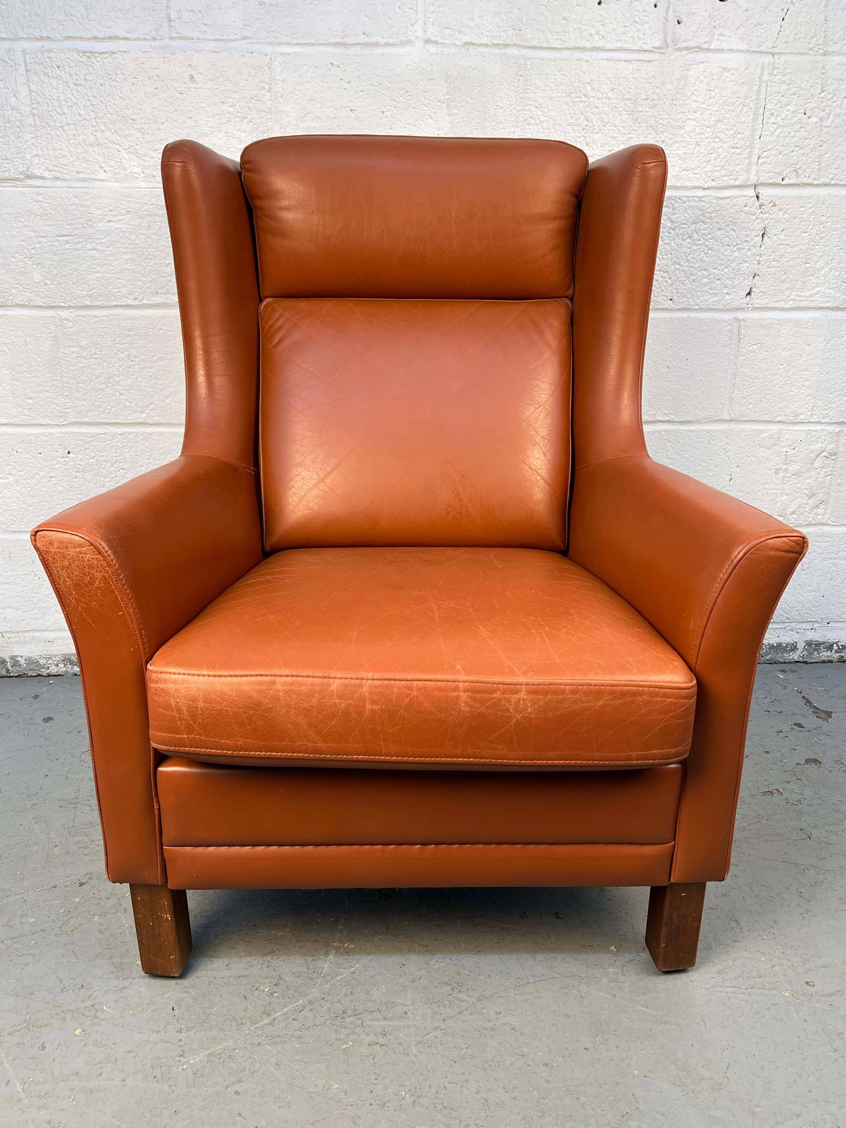 Coppia di sedie in pelle danese della metà del secolo scorso di Wiels Møbler in vendita 1