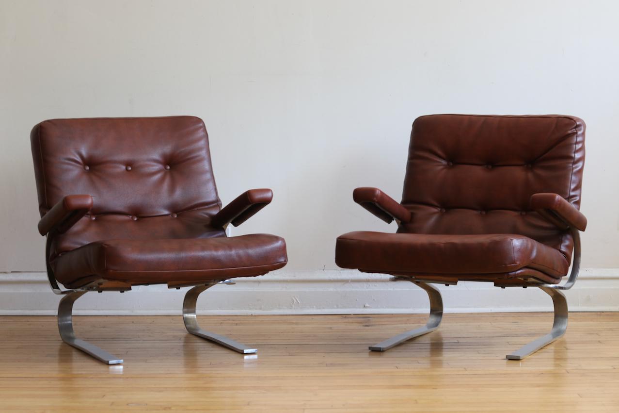 Pair of Mid-Century Modern Danish Leather Lounge Chairs 4