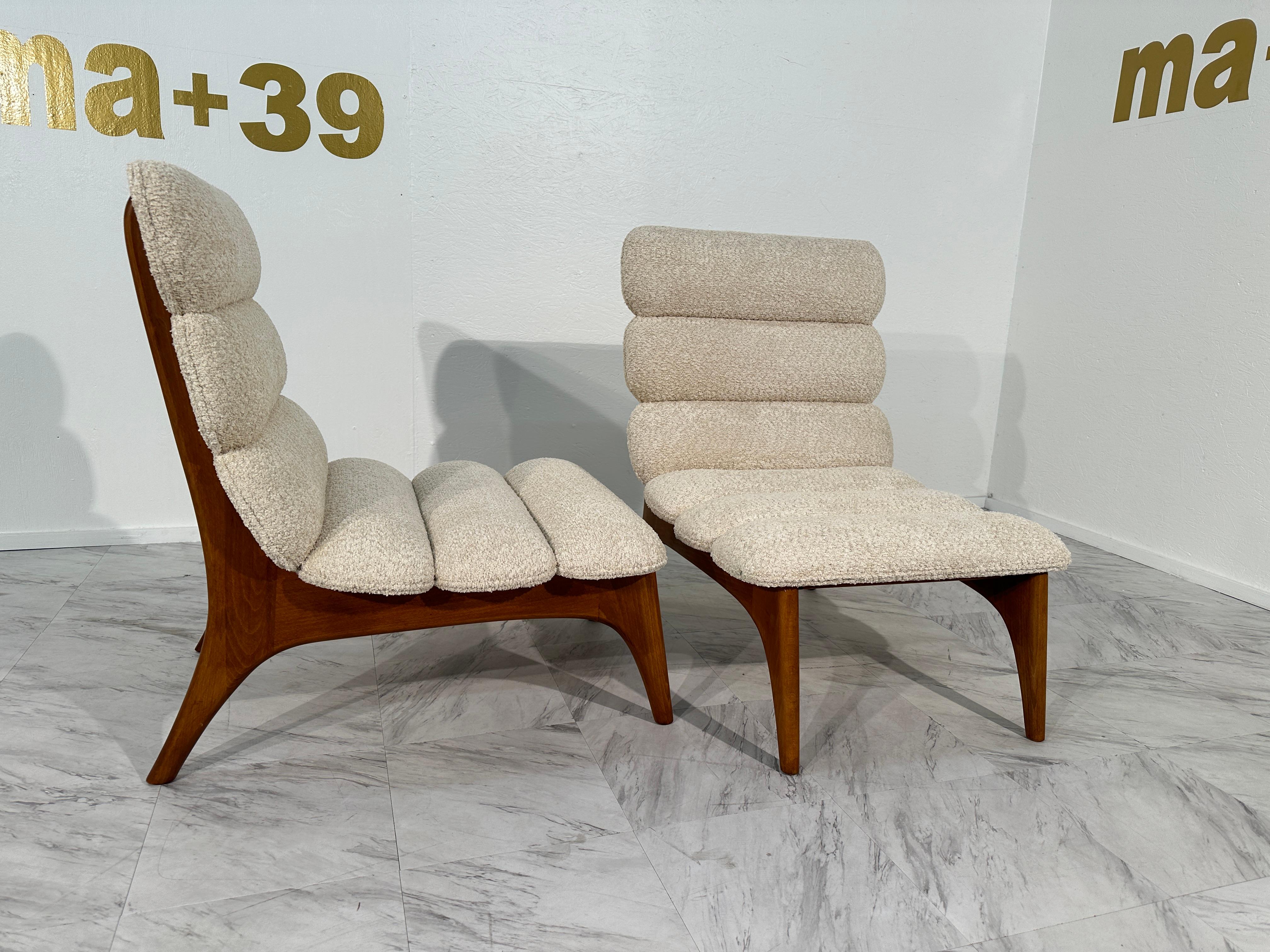 Bouclé Pair of Mid-Century Modern Danish Lounge Chairs in Boucle Fabric 1980s For Sale