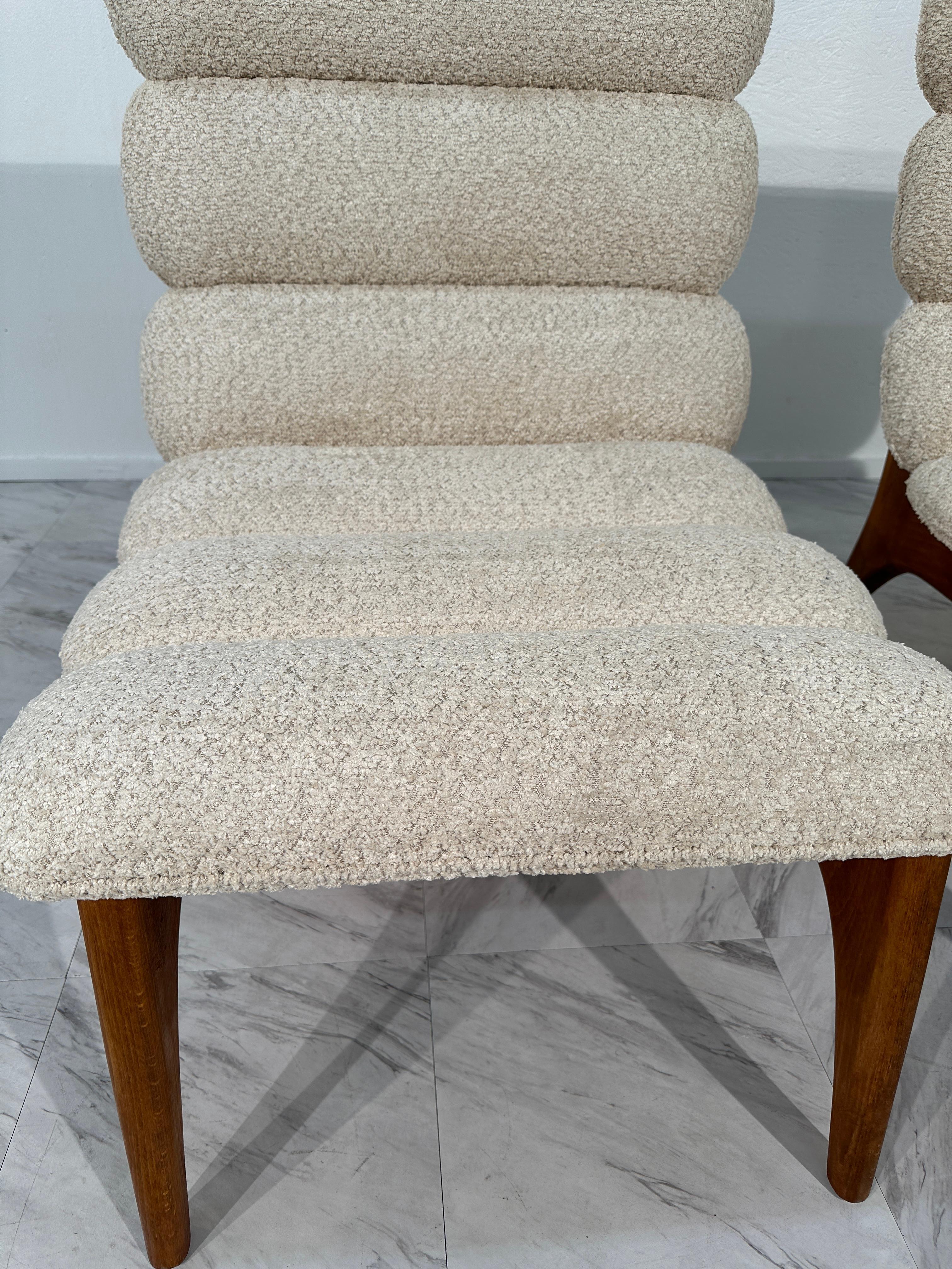 Pair of Mid-Century Modern Danish Lounge Chairs in Boucle Fabric 1980s For Sale 1