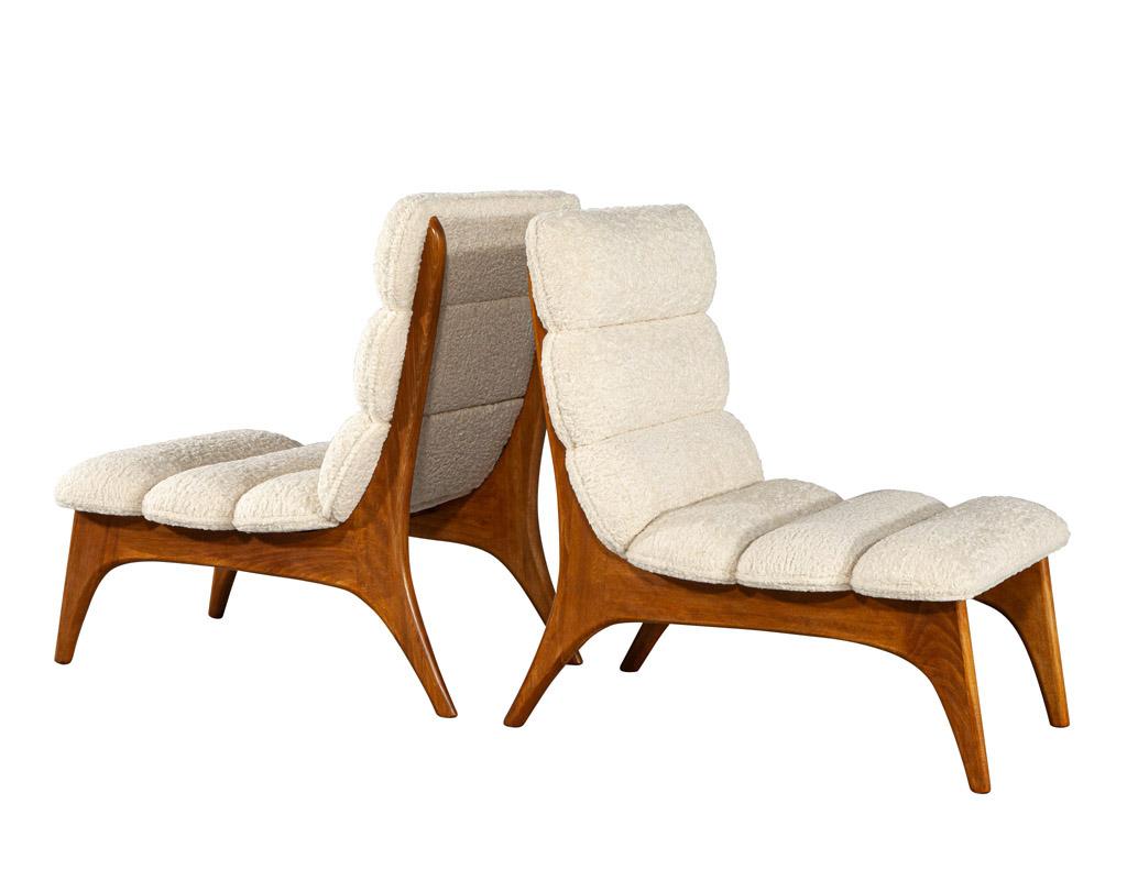 Pair of Mid-Century Modern Danish Lounge Chairs in Boucle Fabric For Sale 12