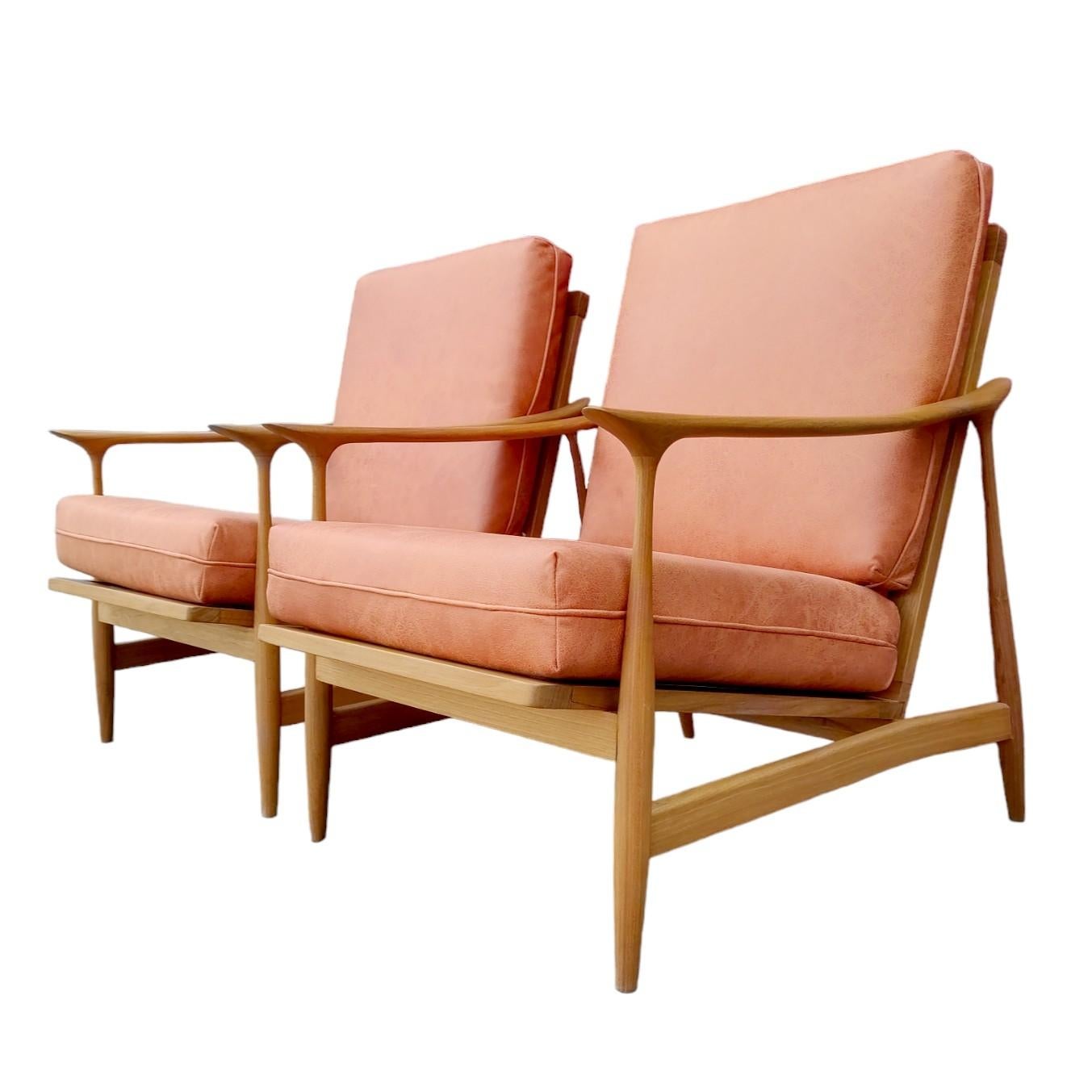 Pair of Mid-Century Modern Danish Style Arm Chairs 5