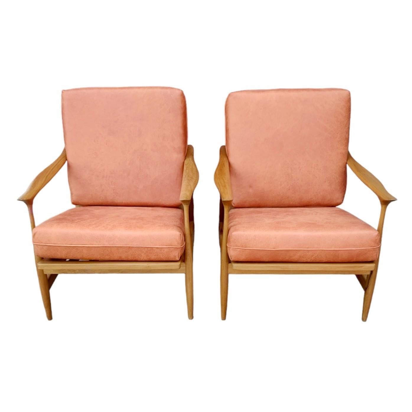 Pair of Mid-Century Modern Danish Style Arm Chairs 8