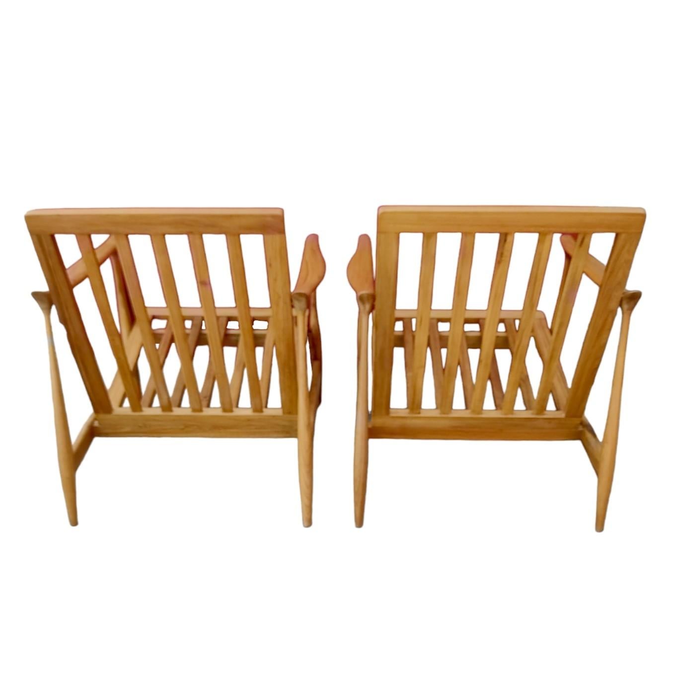 Pair of Mid-Century Modern Danish Style Arm Chairs 9