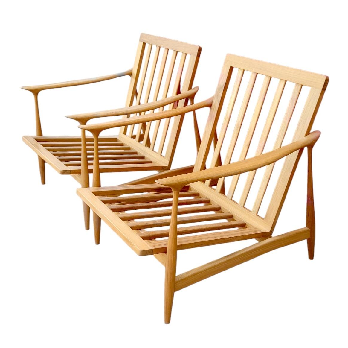 Pair of Mid-Century Modern Danish Style Arm Chairs 10