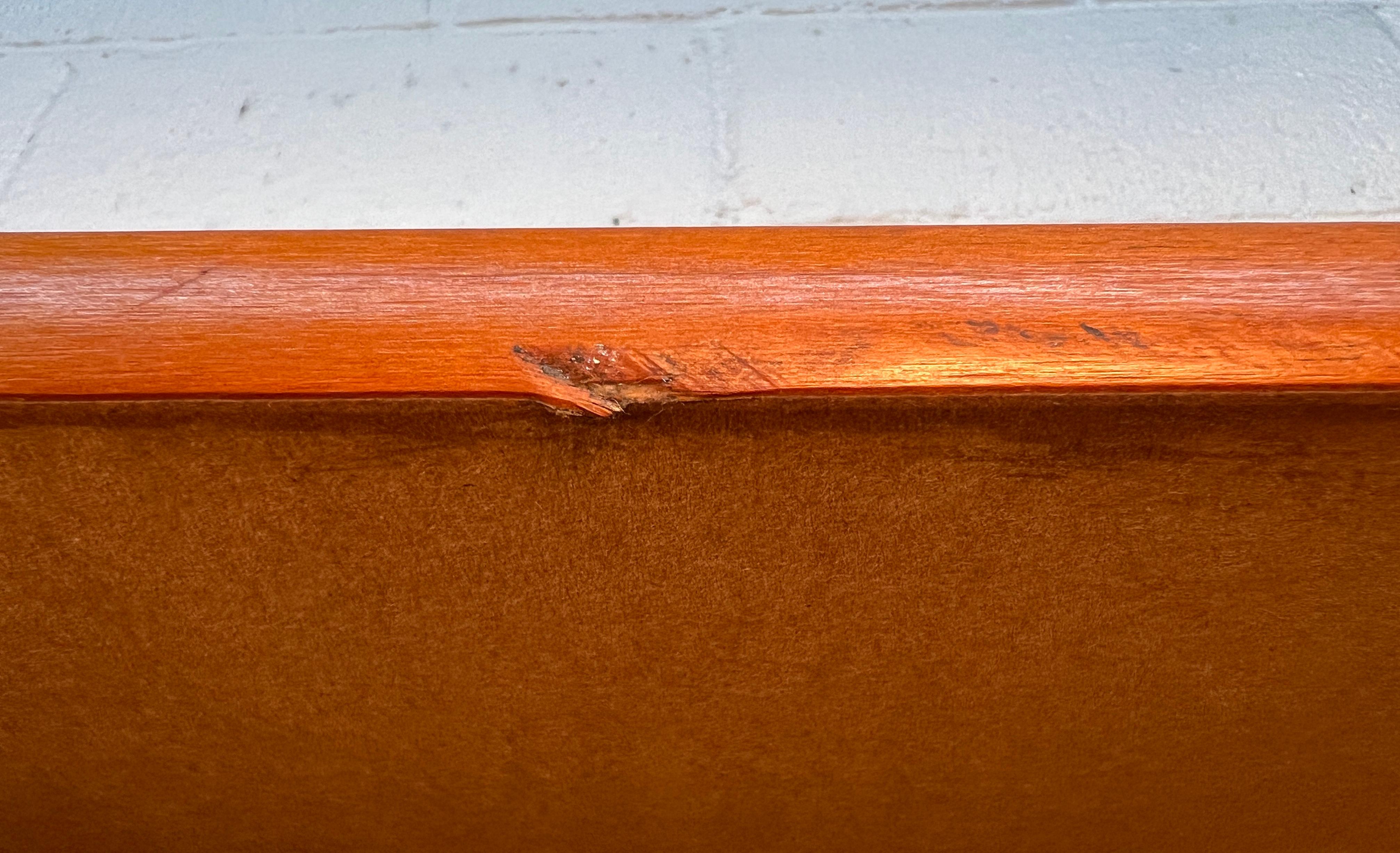 Paire de bibliothèques danoises en teck modernes du milieu du siècle dernier en vente 6