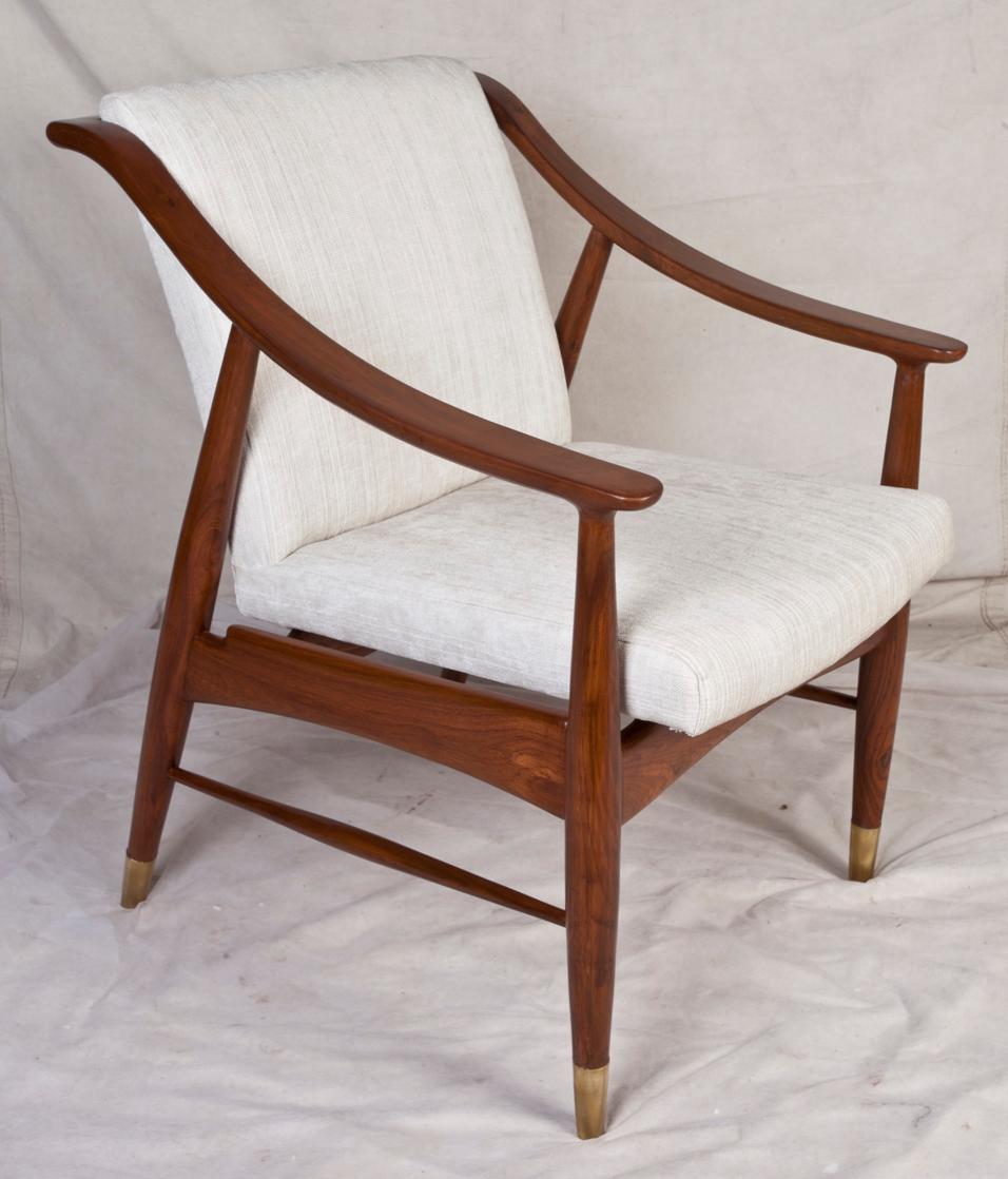 Pair of Mid-Century Modern Danish Teak Chairs In Good Condition In Nantucket, MA