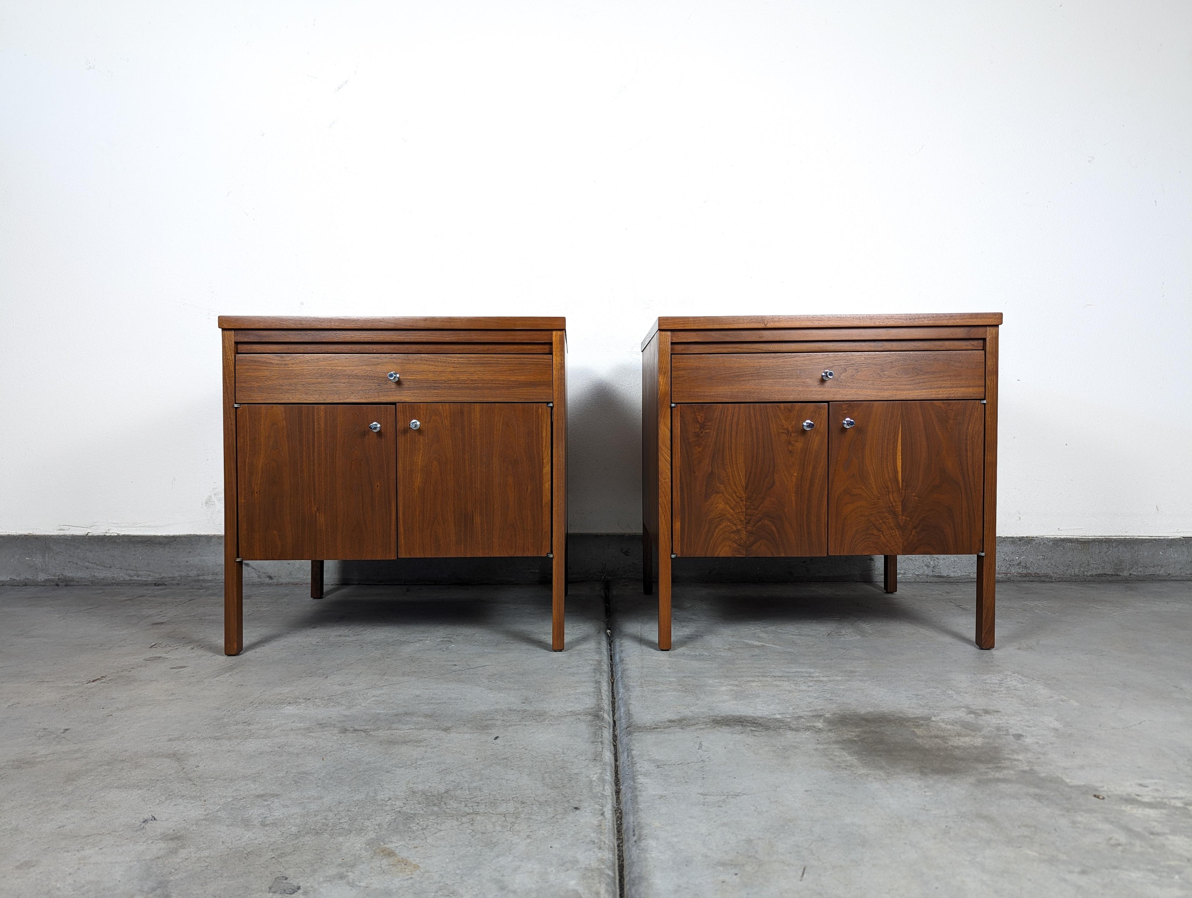Delve into the world of mid-century elegance with this rare pair of vintage nightstands, hailing from the illustrious 'Delineator' series designed by the iconic Paul McCobb for Lane in the 1960s. These pieces showcase the unmatched craftsmanship,