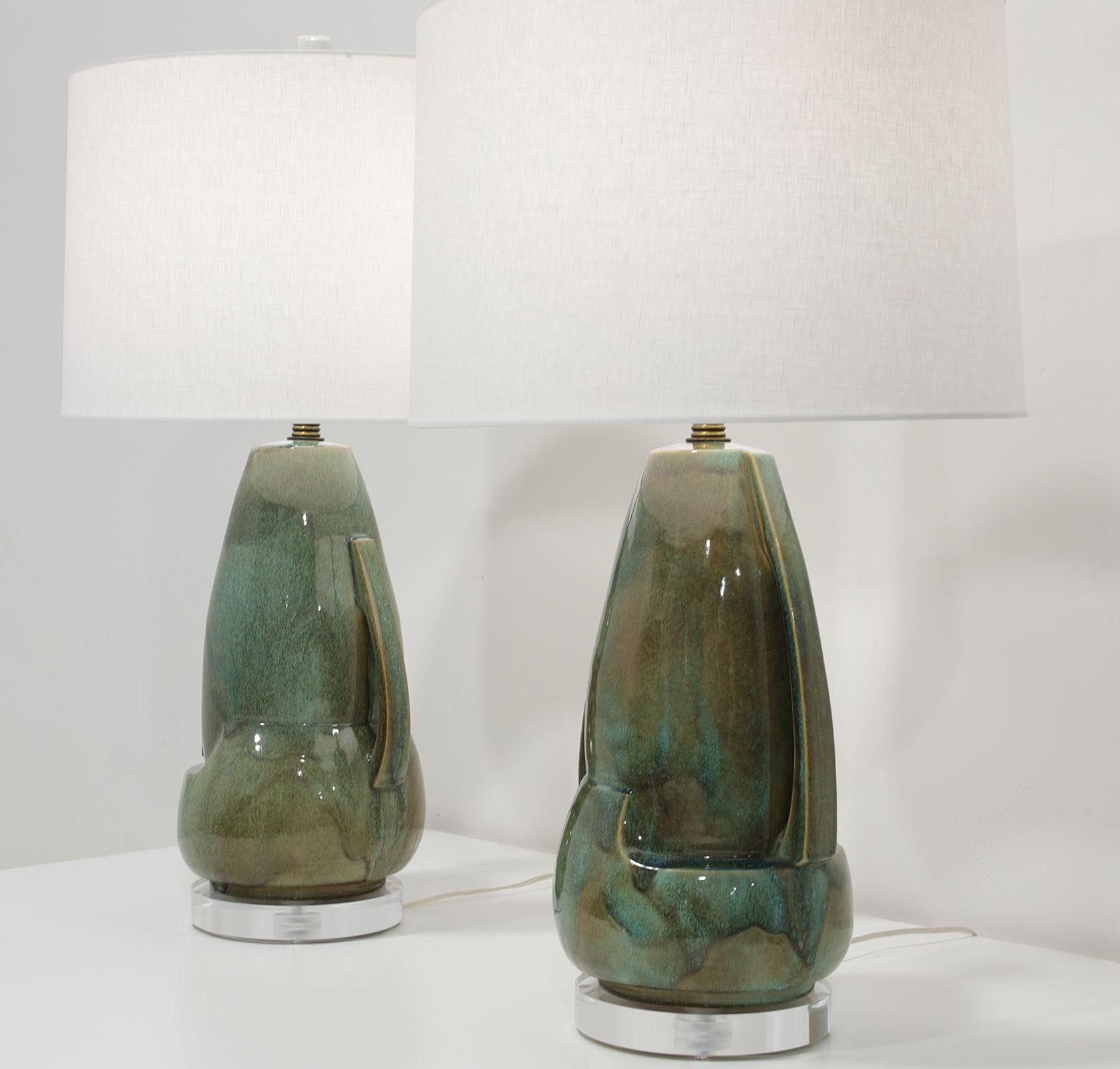Beautiful pair of 1960s high-quality ceramic drip glaze table lamps. Lamps have 