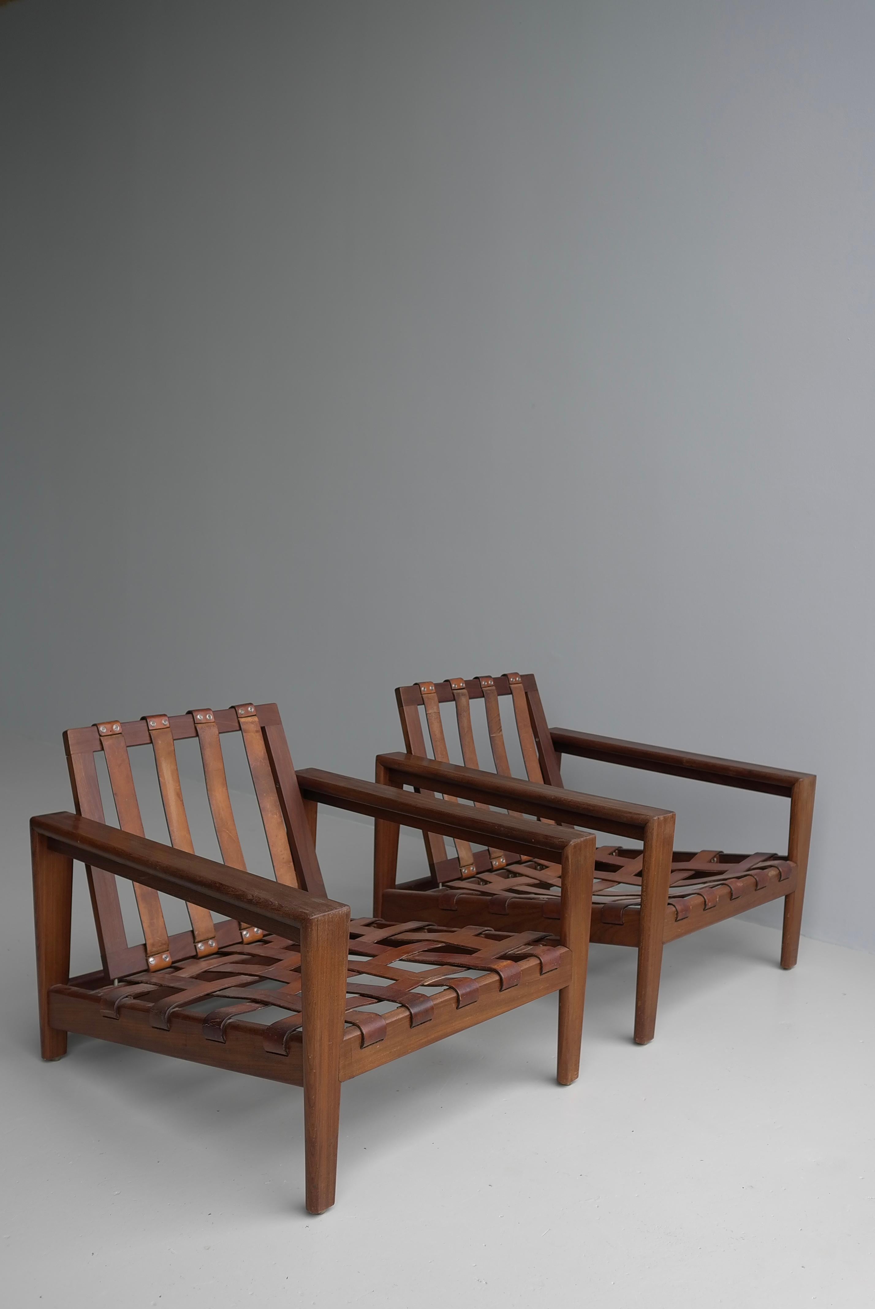 Pair of Mid-Century Modern Easy Chairs in Teak with Cognac Leather Strap For Sale 1