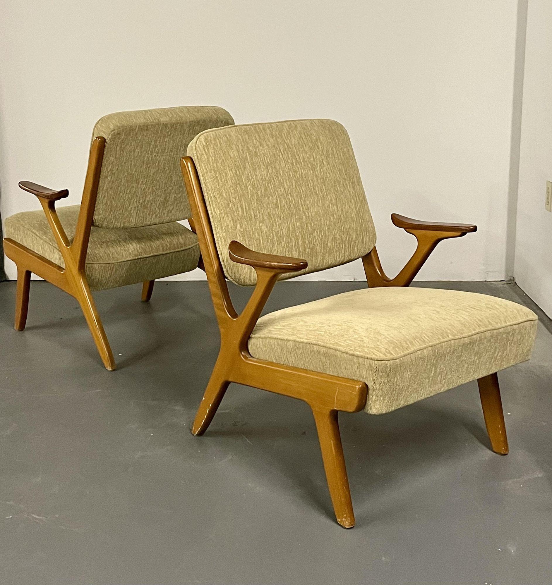 Svegards Makaryd, Mid-Century Modern, Accent Chairs, Fabric, Wood, Sweden, 1960s In Good Condition For Sale In Stamford, CT