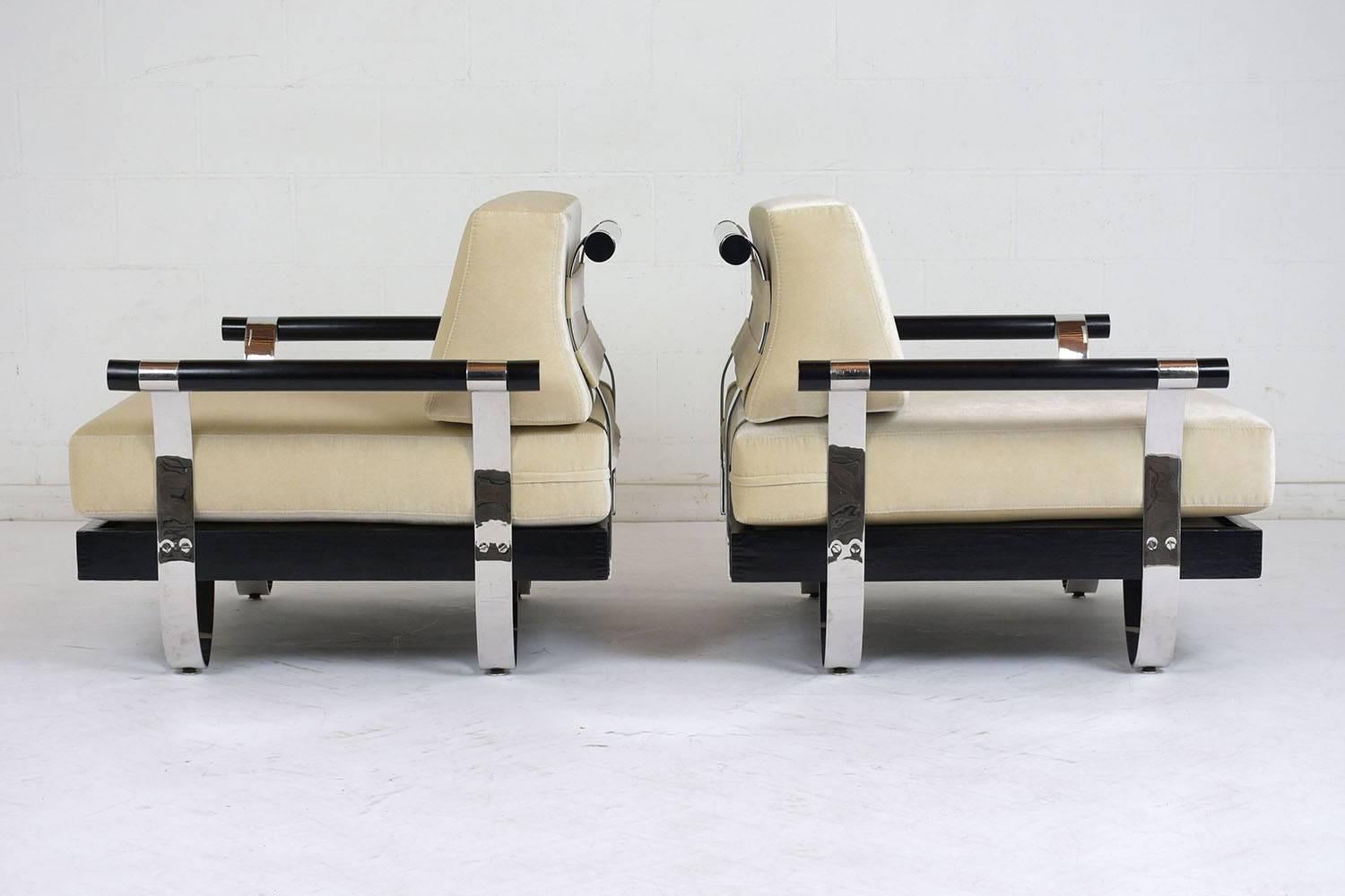 20th Century Pair of Mid-Century Modern Ebonized Wood and Chrome Lounge Chairs