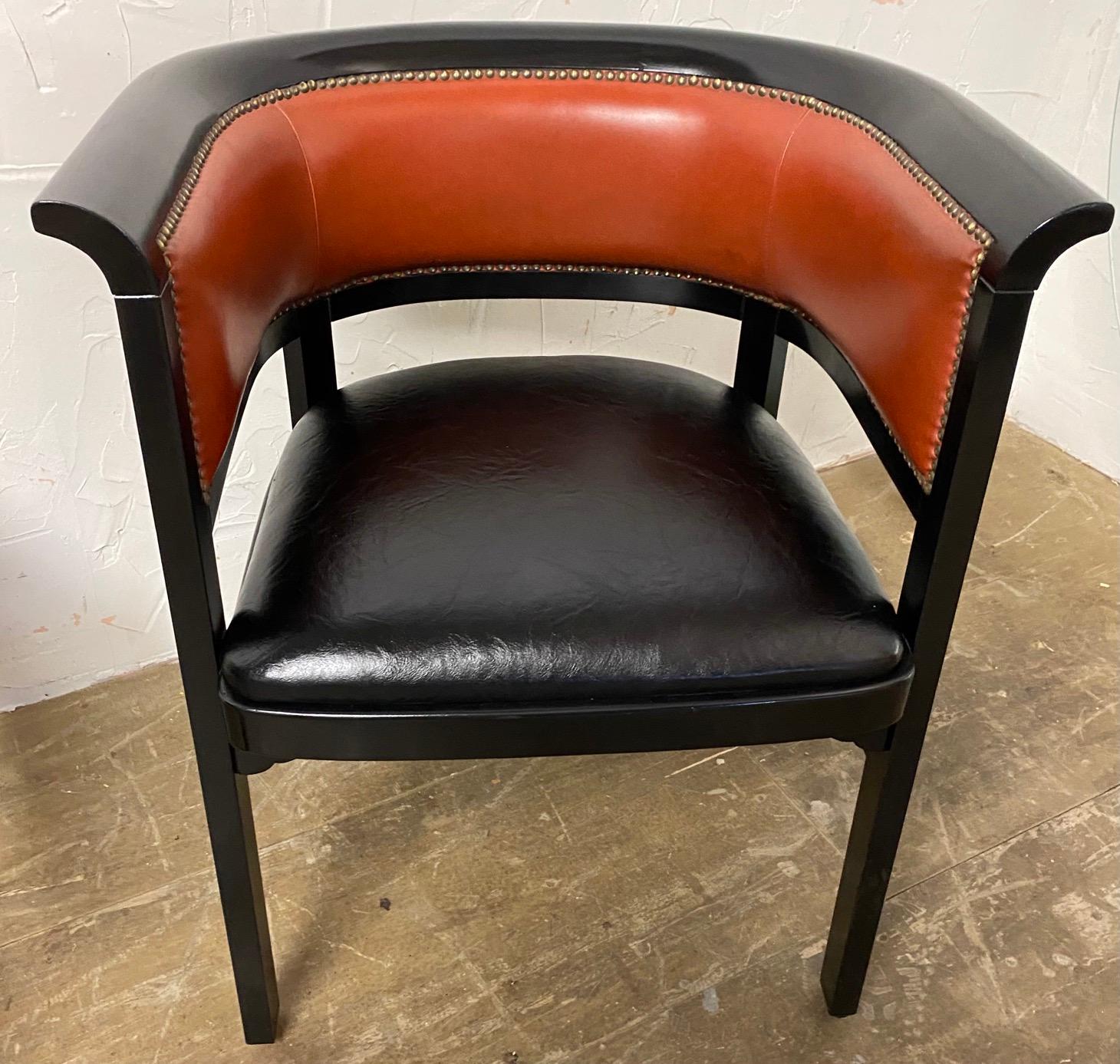 Leather Pair of Mid-Century Modern Ebony Black Lacquered Arm Chairs For Sale