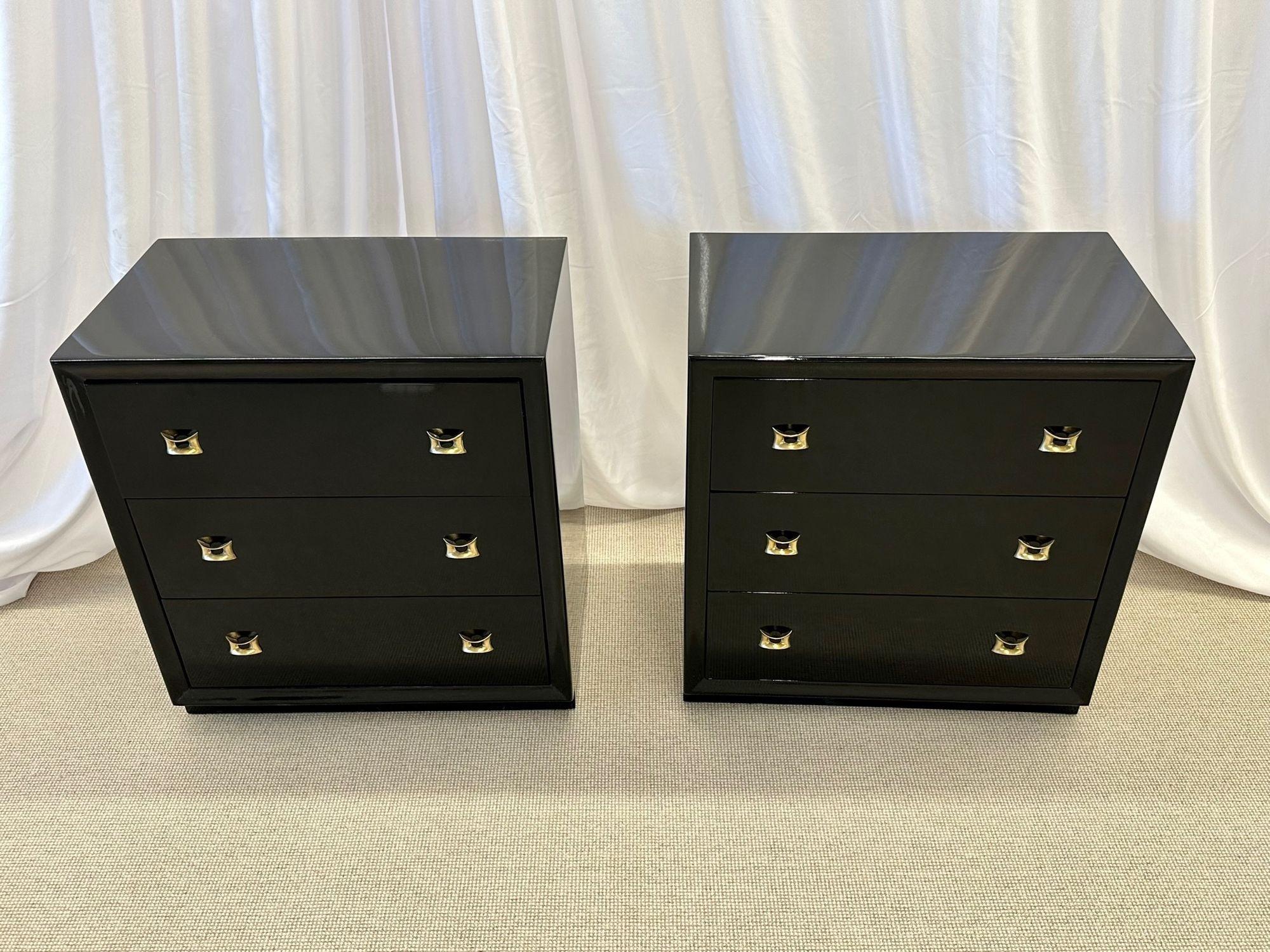 Pair of Mid-Century Modern Ebony Cabinets / Nightstands, Chests, Lacquer In Good Condition In Stamford, CT