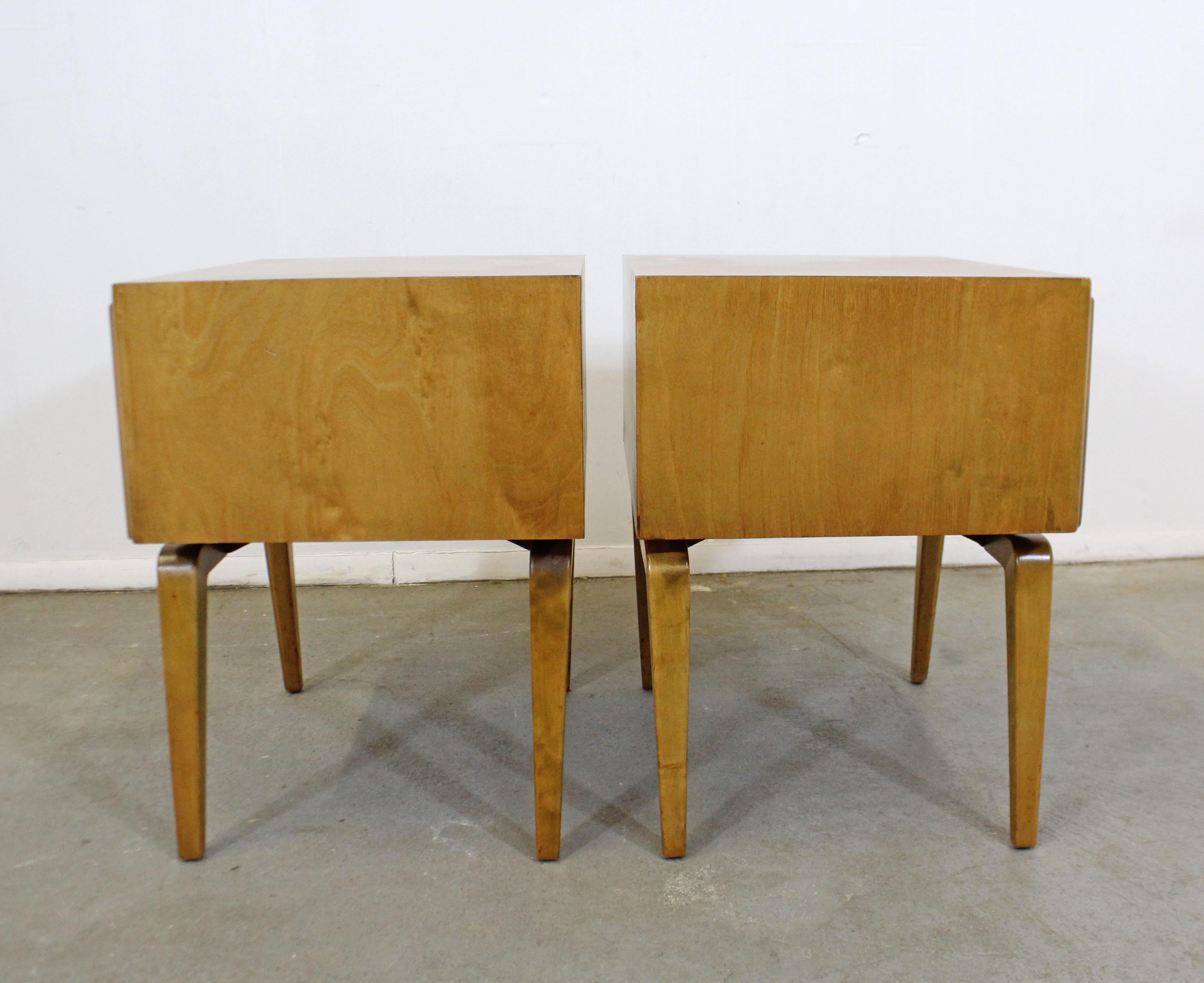 Pair of Mid-Century Modern Edmond J. Spence Sculpted Birch Nightstands In Good Condition In Wilmington, DE