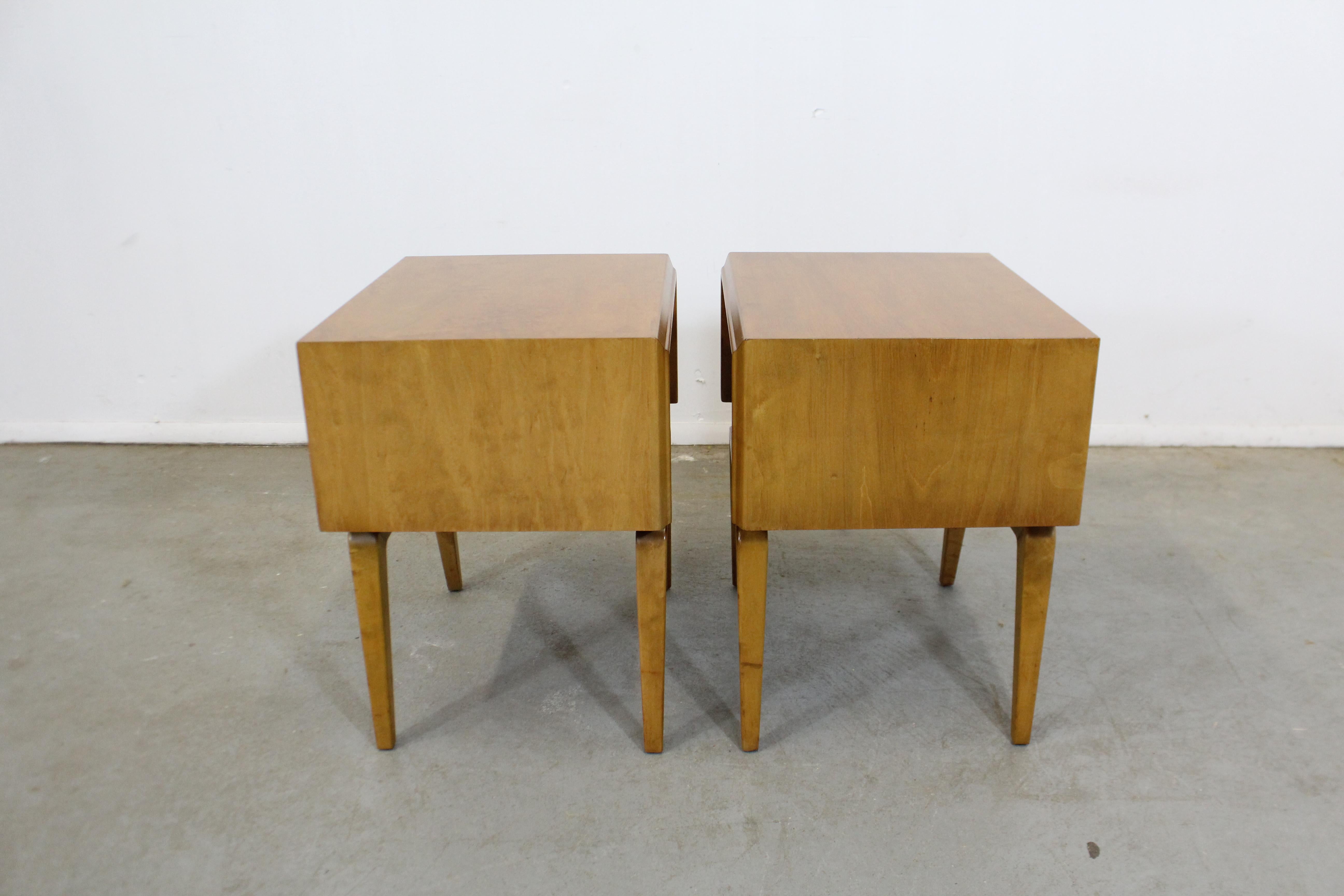 20th Century Pair of Mid-Century Modern Edmond J. Spence Sculpted Birch Nightstands
