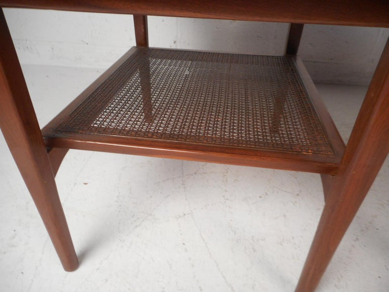 Pair of Mid-Century Modern End Tables by Drexel 1