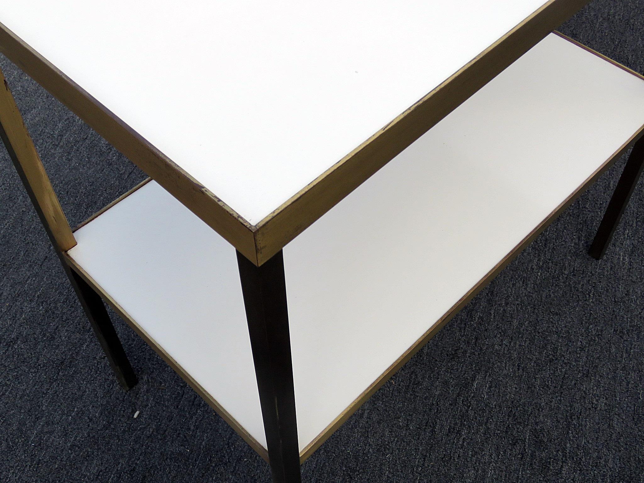 20th Century Pair of Mid-Century Modern End Tables