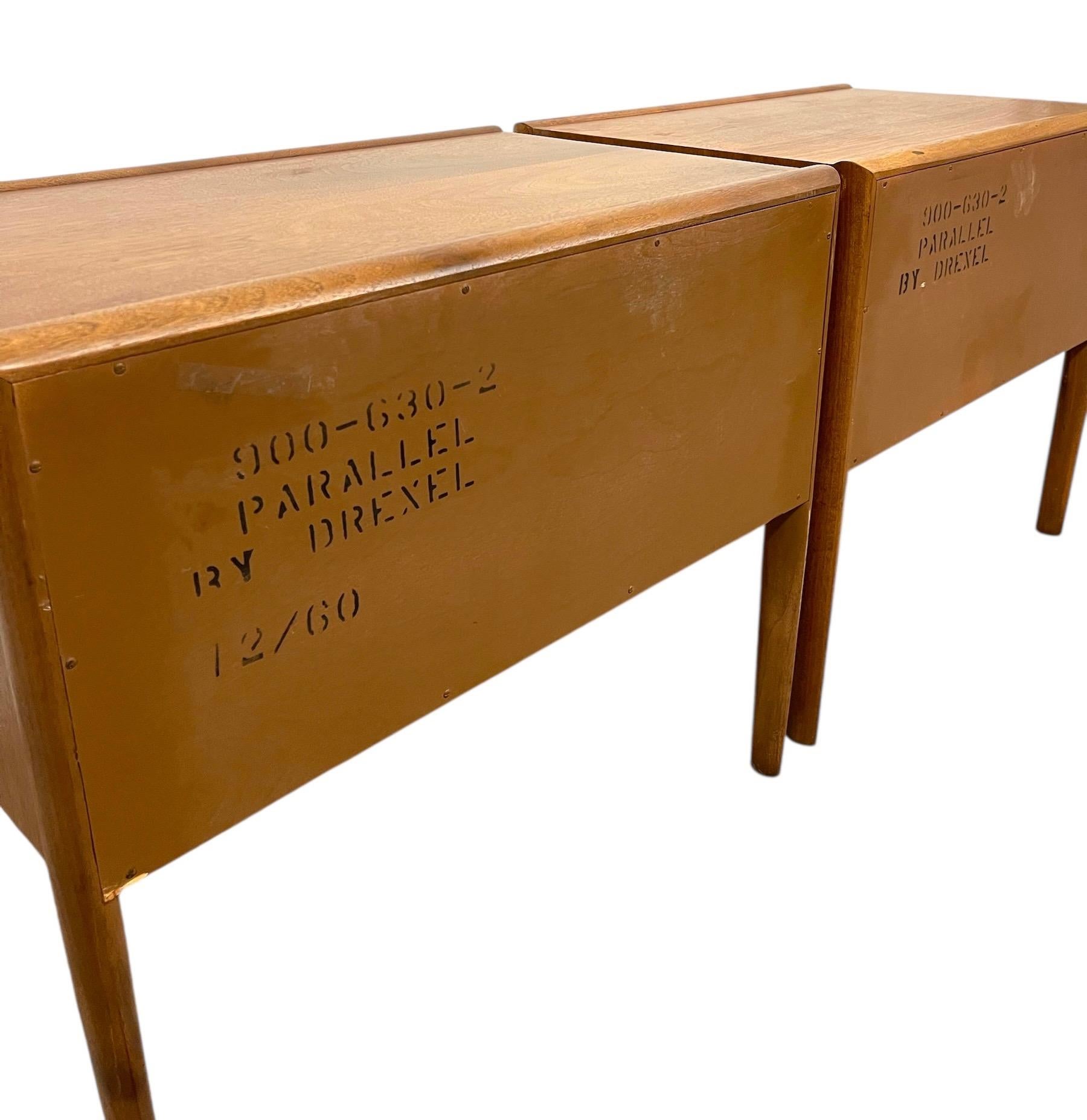 Pair of Mid-Century Modern End Tables from Drexel Parallel Collection For Sale 1