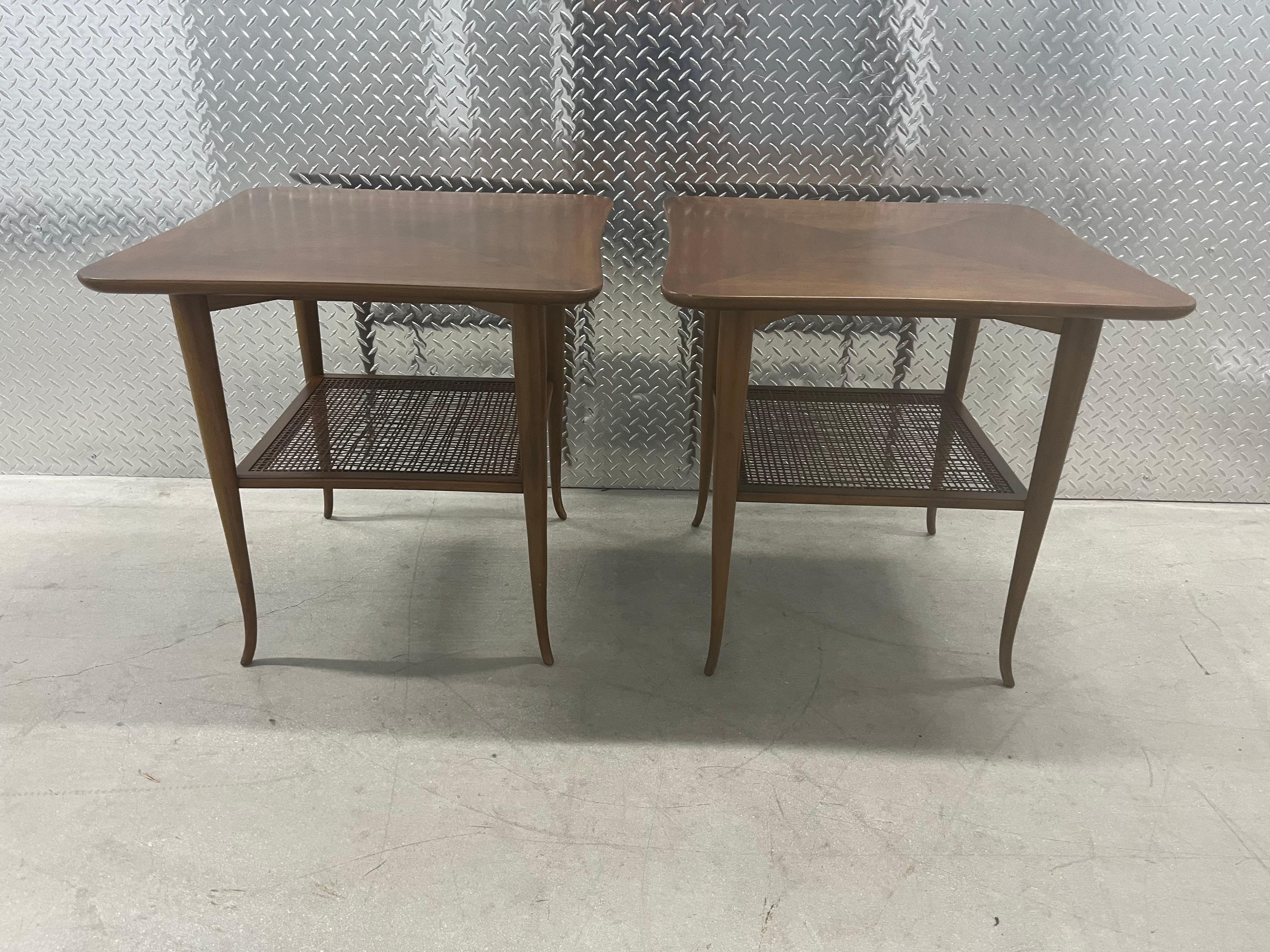 Paire de tables d'appoint en noyer de style The Moderns, années 1950, Gibbings en vente 5
