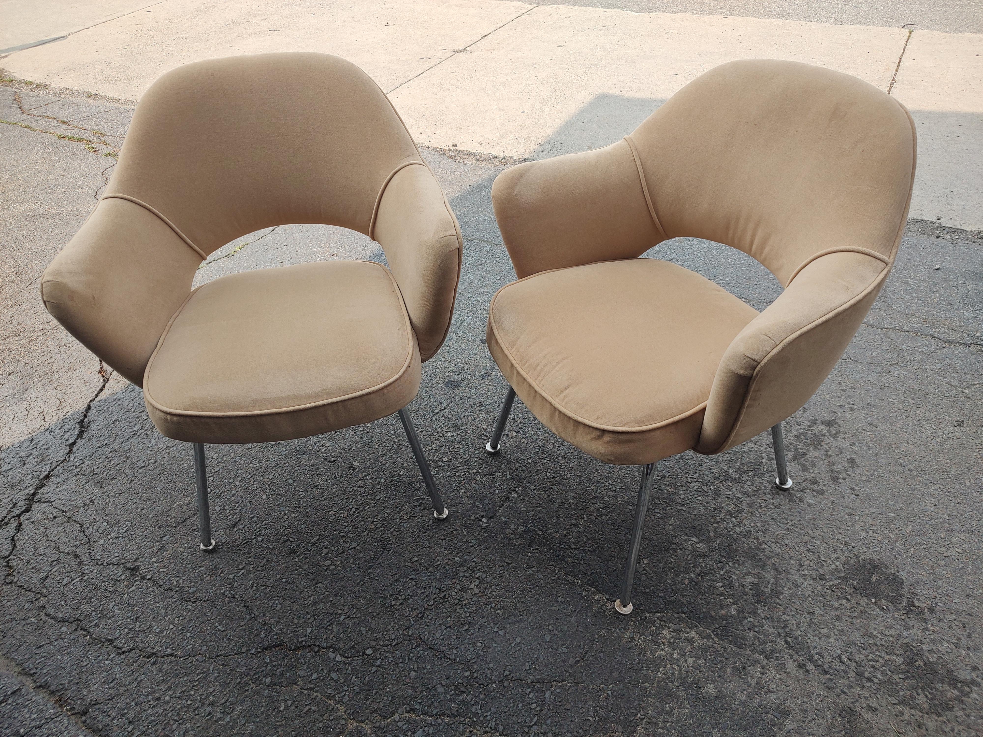 Pair of Mid-Century Modern Executive Armchairs by Eero Saarinen for Knoll, C1965 For Sale 6
