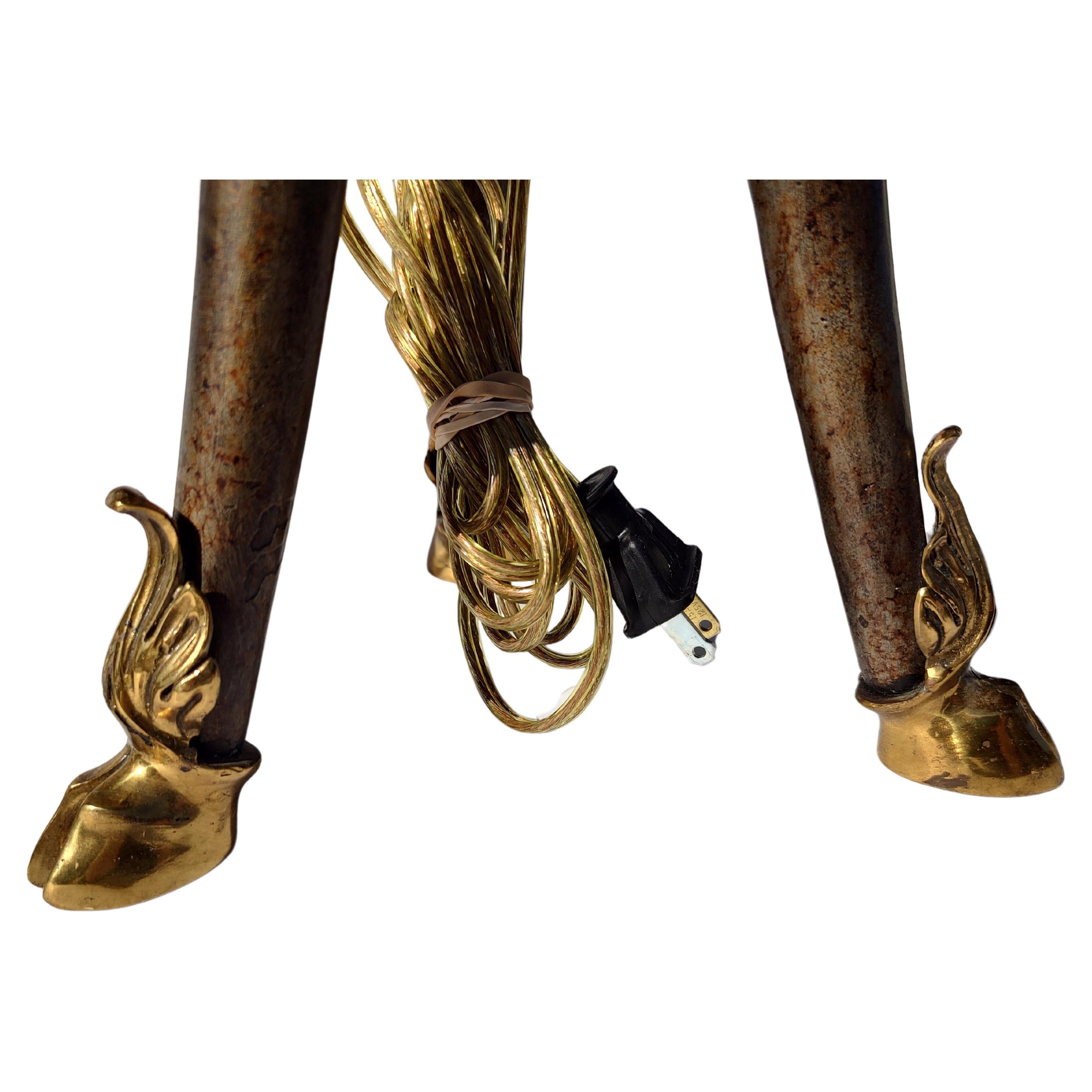 Pareja de Lámparas de Mesa Figurales Modernas de Mediados de Siglo con Cabezas de Caballo - Maitland Smith en venta 1
