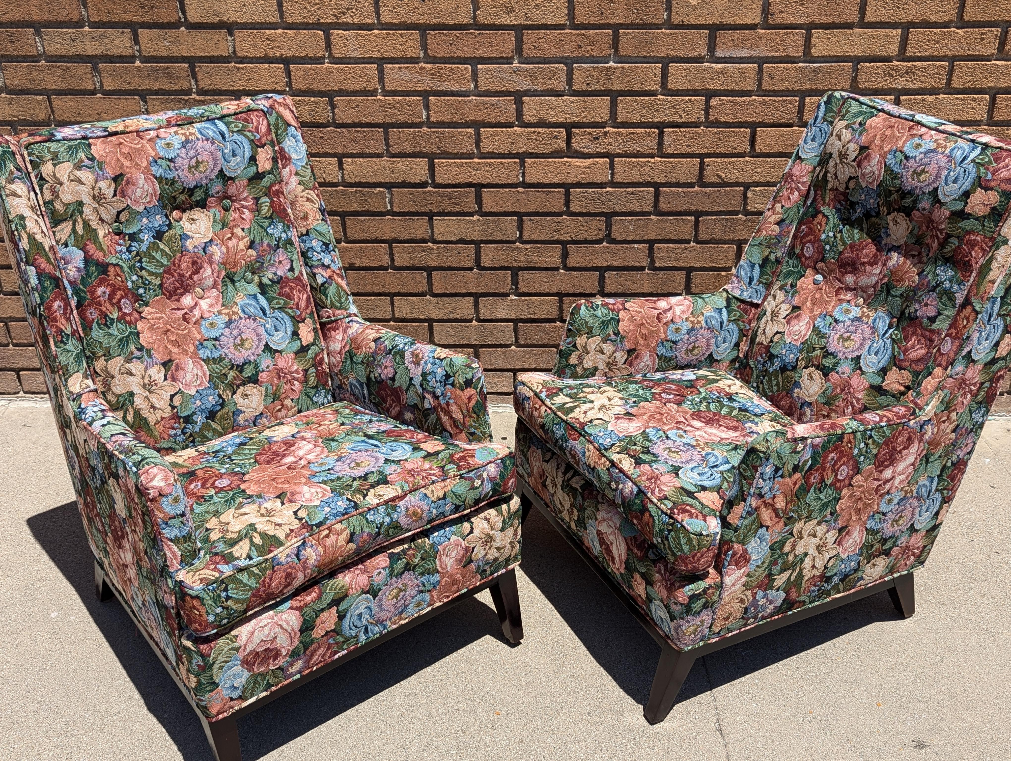Pair of Mid Century Modern Floral Arm Lounge Chairs, c1960s In Good Condition In Chino Hills, CA