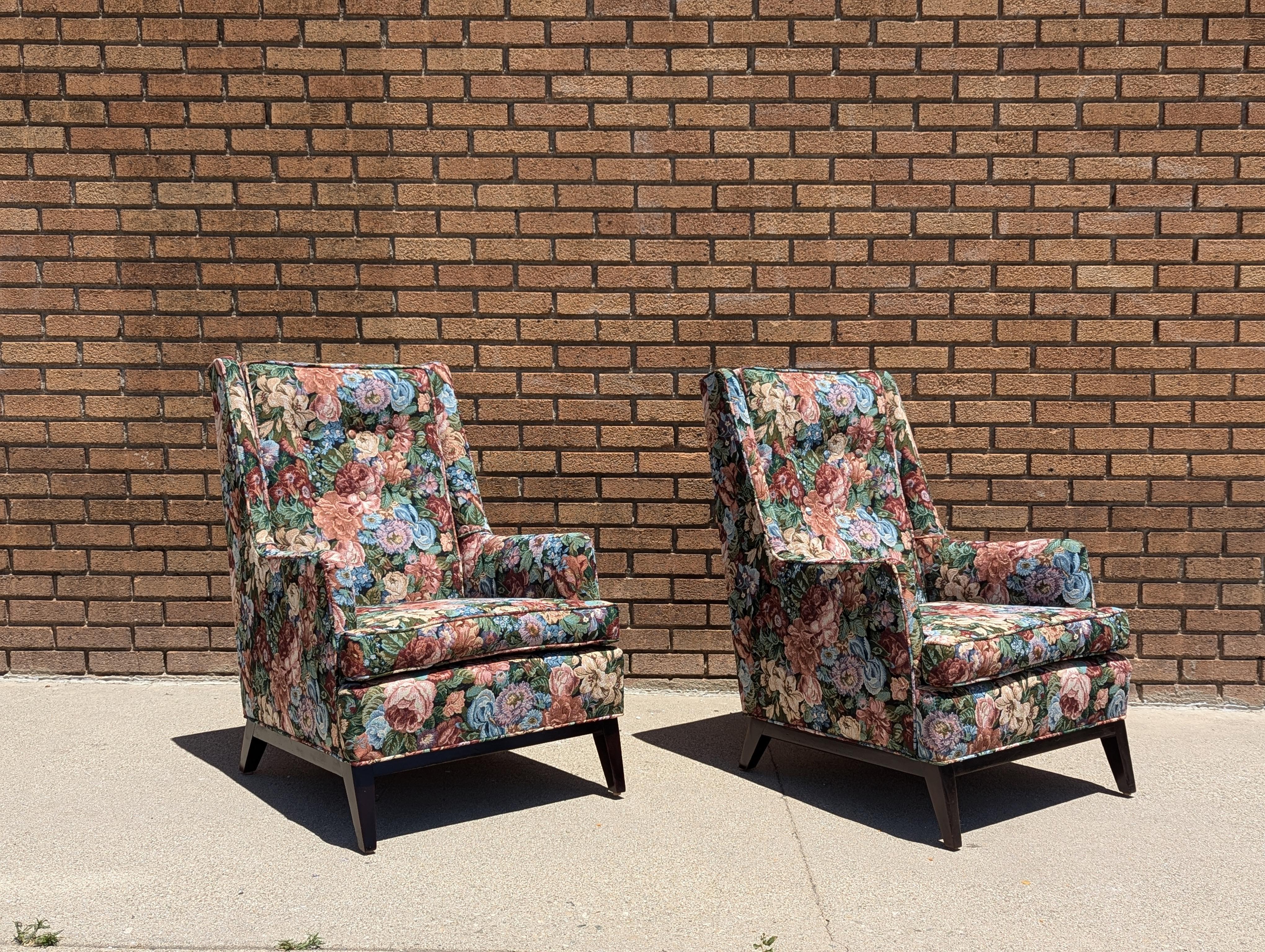 Pair of Mid Century Modern Floral Arm Lounge Chairs, c1960s 1