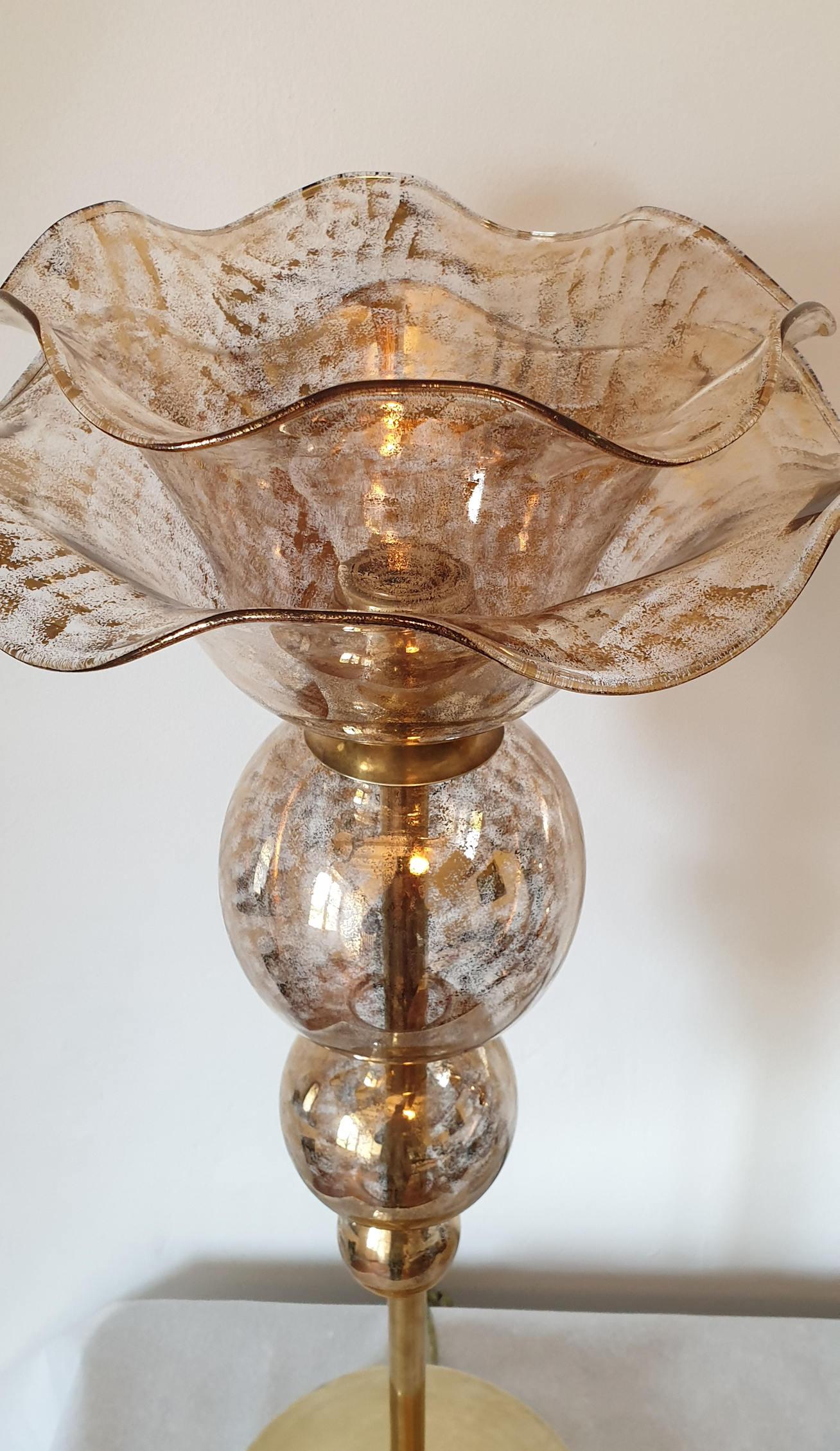 Two Large Mid-Century Modern Murano Glass Lotus Table Lamps Attributed to Seguso In Excellent Condition In Dallas, TX