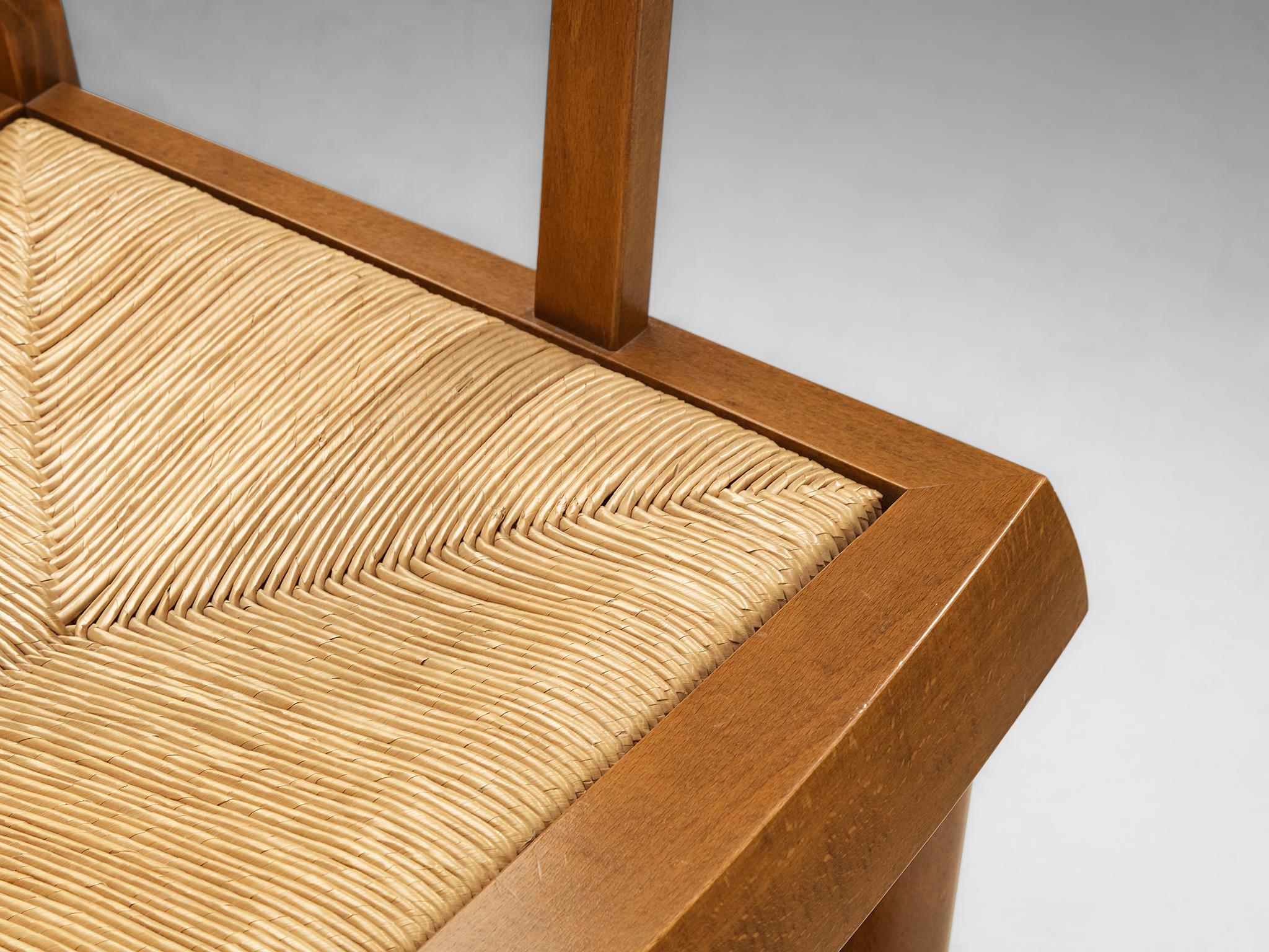 Coppia di poltrone francesi moderne di metà secolo in legno caldo e giunco In condizioni buone in vendita a Waalwijk, NL