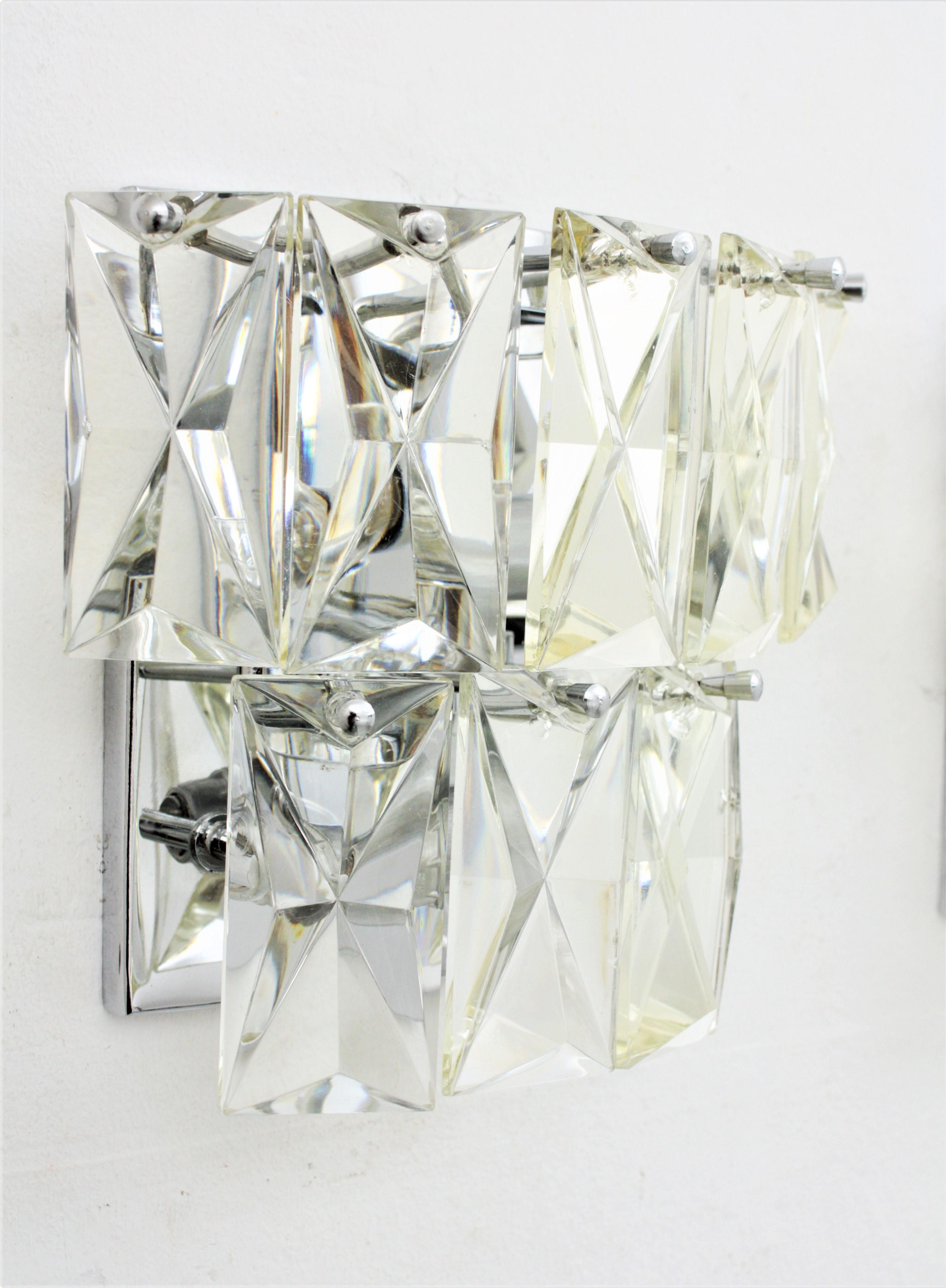 Pair of Crystal Wall Lights, Baccarat Style In Good Condition For Sale In Barcelona, ES